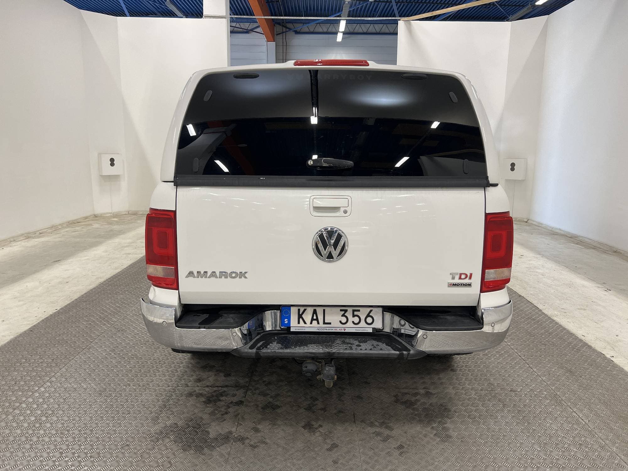 Volkswagen Amarok 2.0TDI 4Motion Värmare Diff Drag Nyservad
