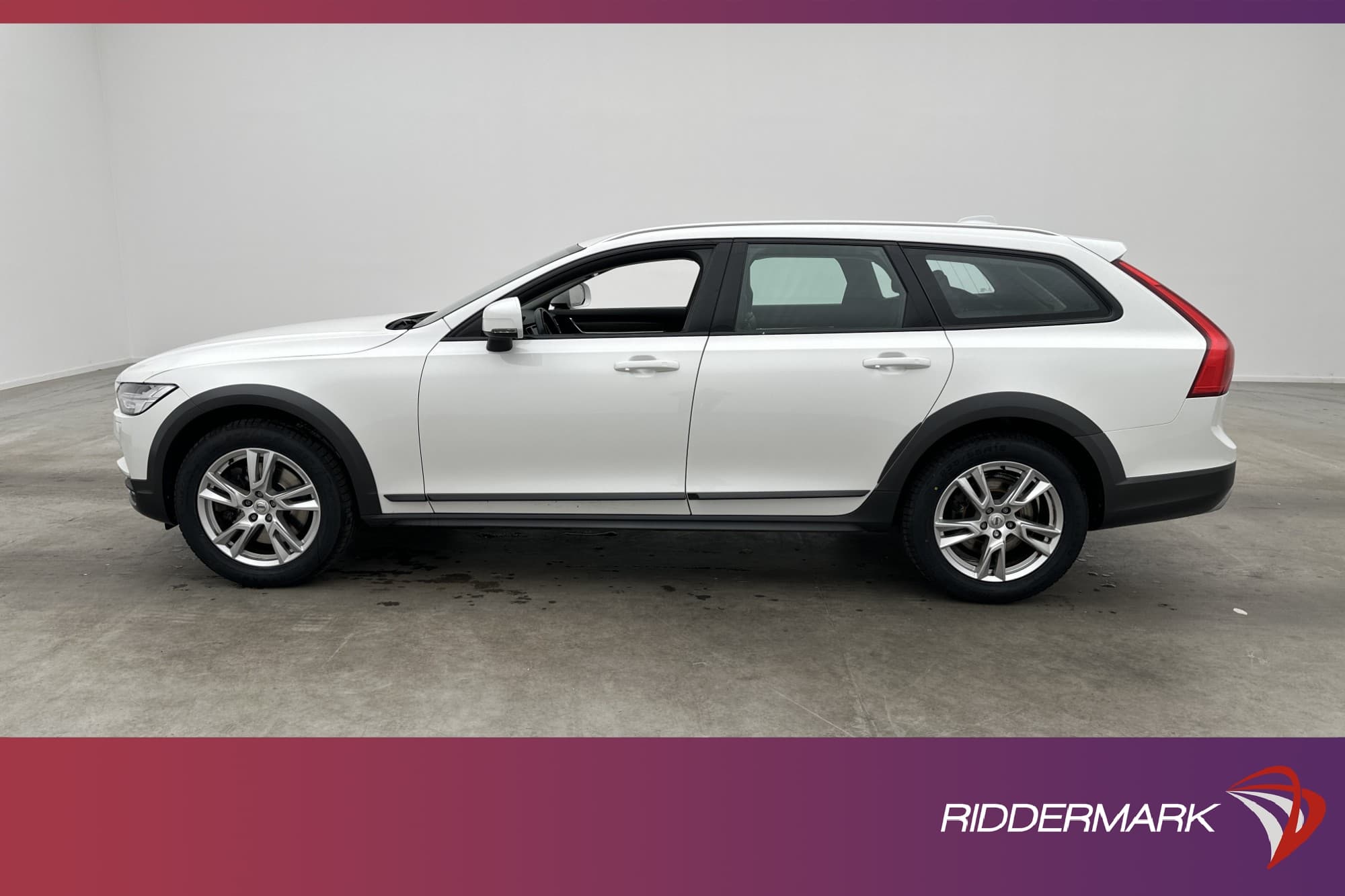 Volvo V90 Cross Country D4 AWD