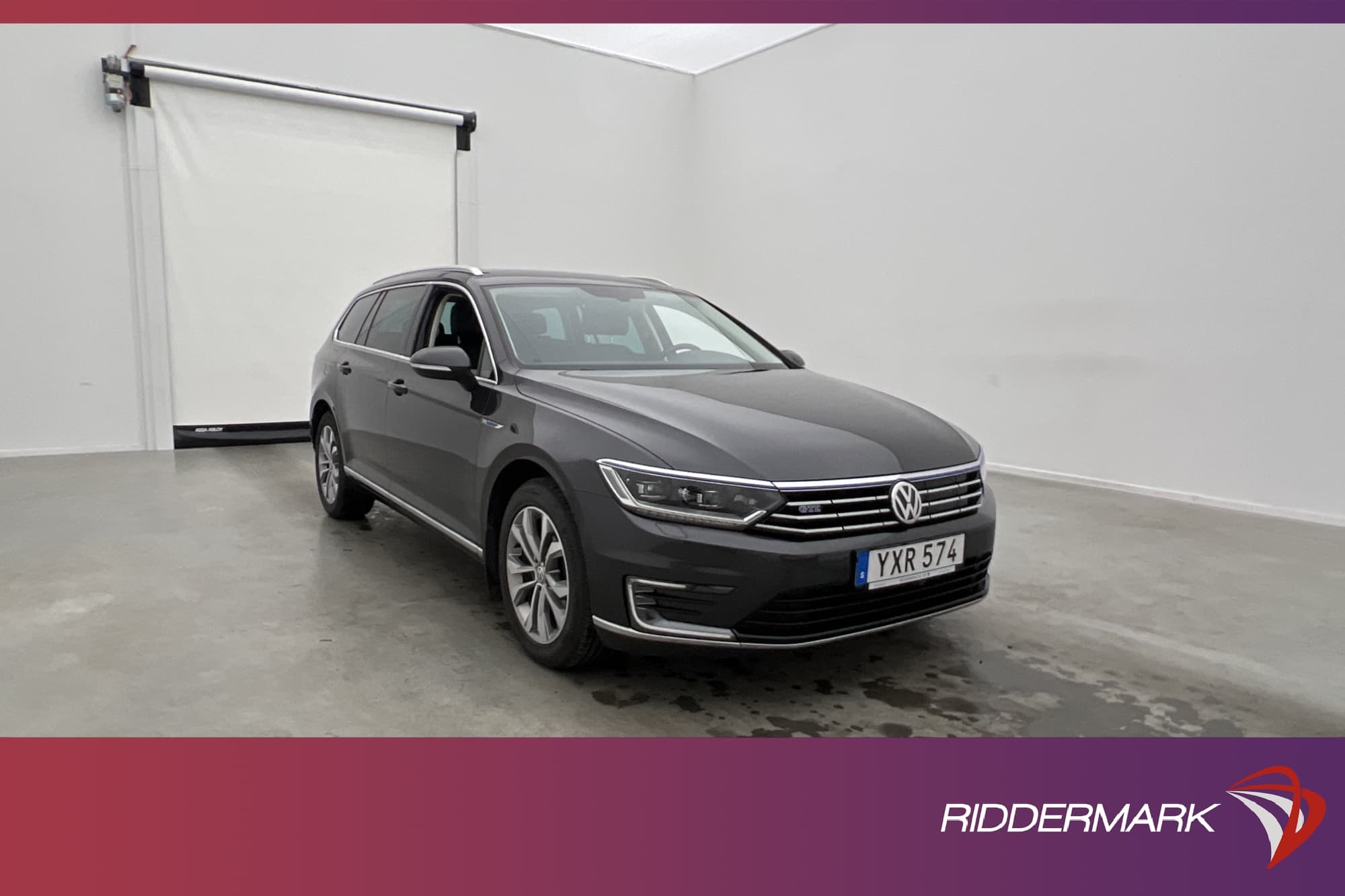 Volkswagen Passat GTE 218hk