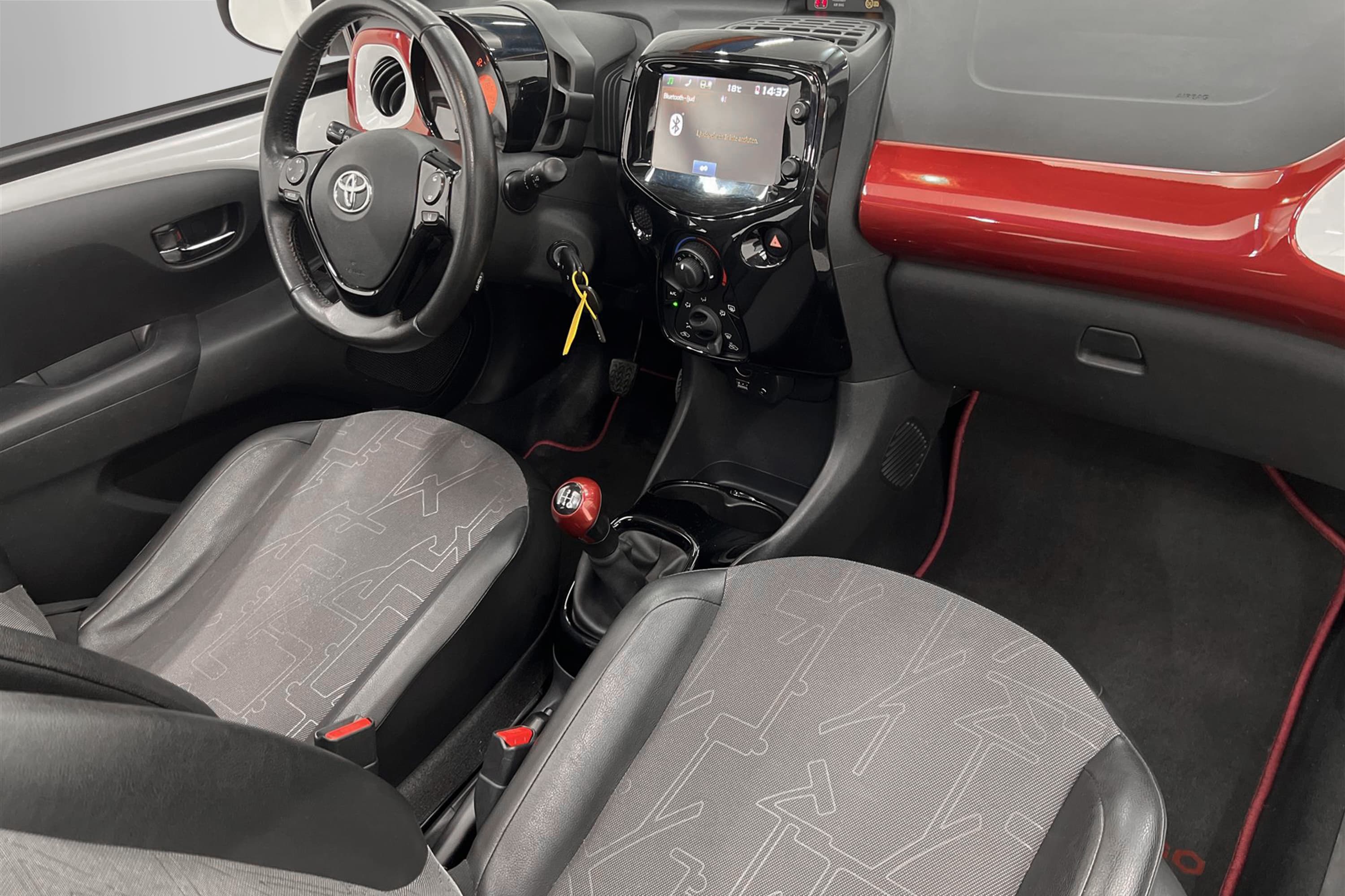 Toyota Aygo 1.0 VVT-i 69hk B-Kam 360kr Skatt 0,41L/mil