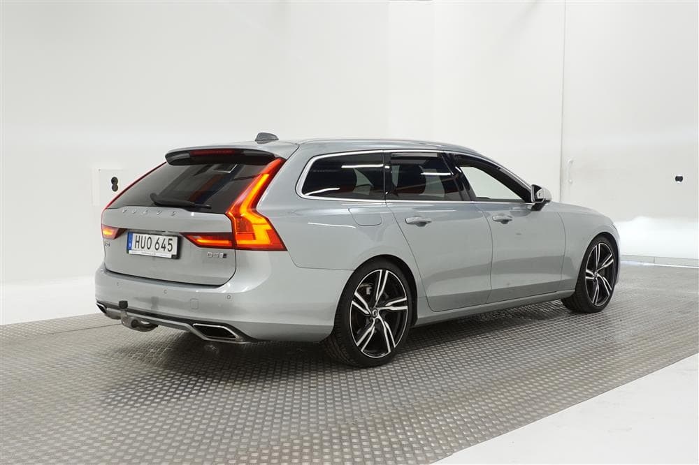Volvo V90 D5 AWD 235hk
