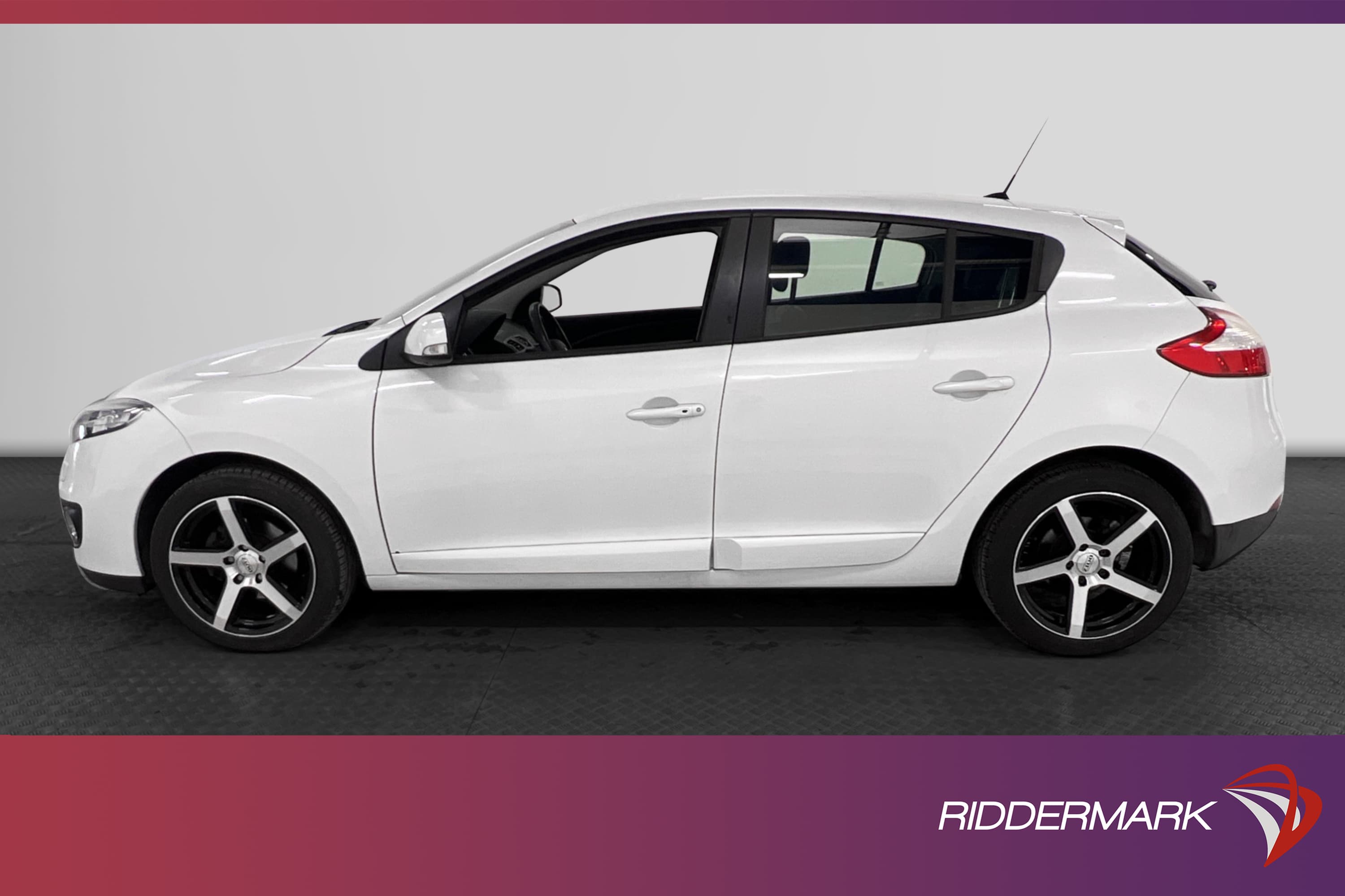 Renault Mégane 1.2 TCe 115hk Navigator Keyless 536kr Skatt