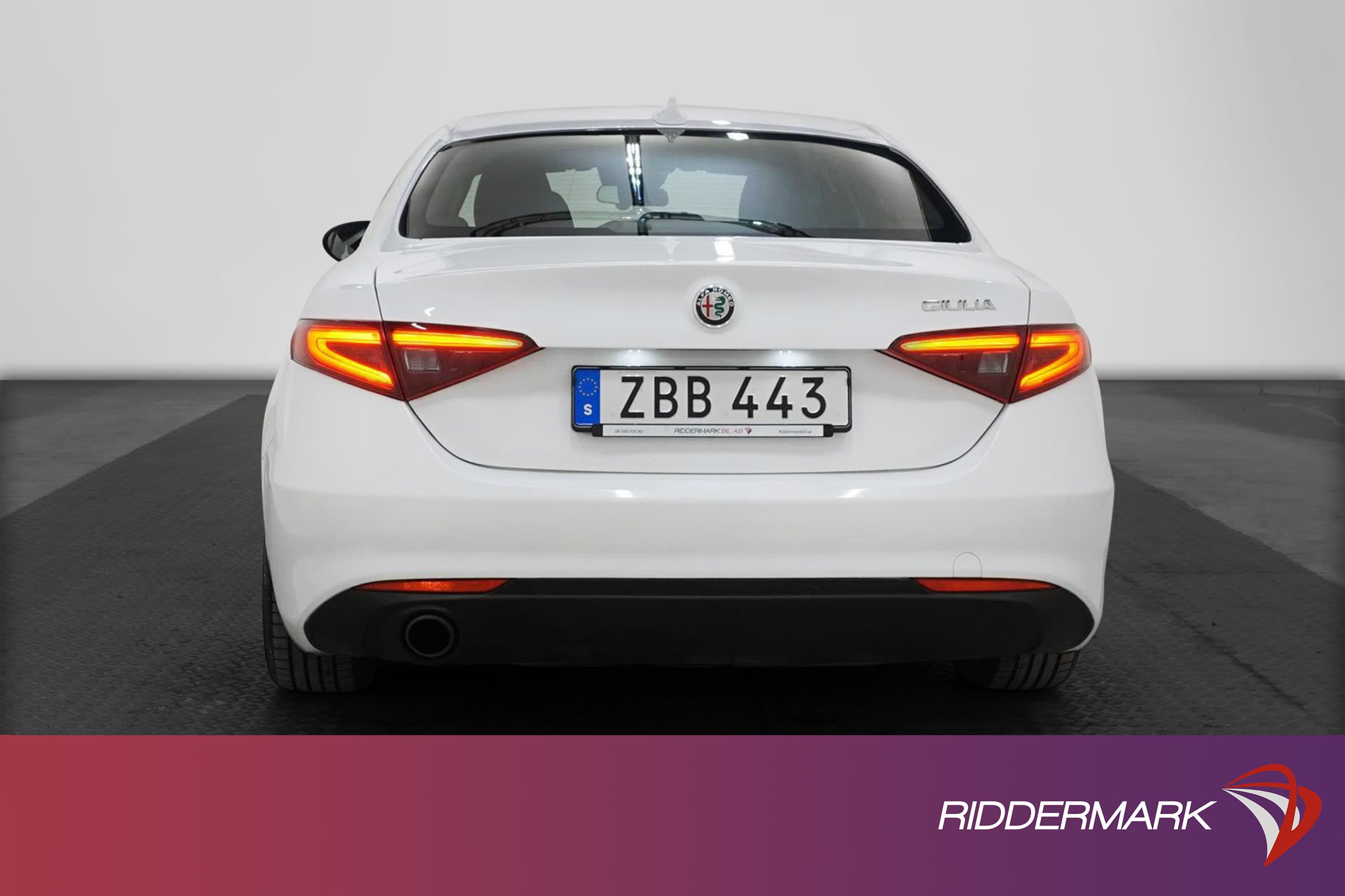 Alfa Romeo Giulia 2.2 JTDM 150hk B-Kamera Välserv 0,35L/mil