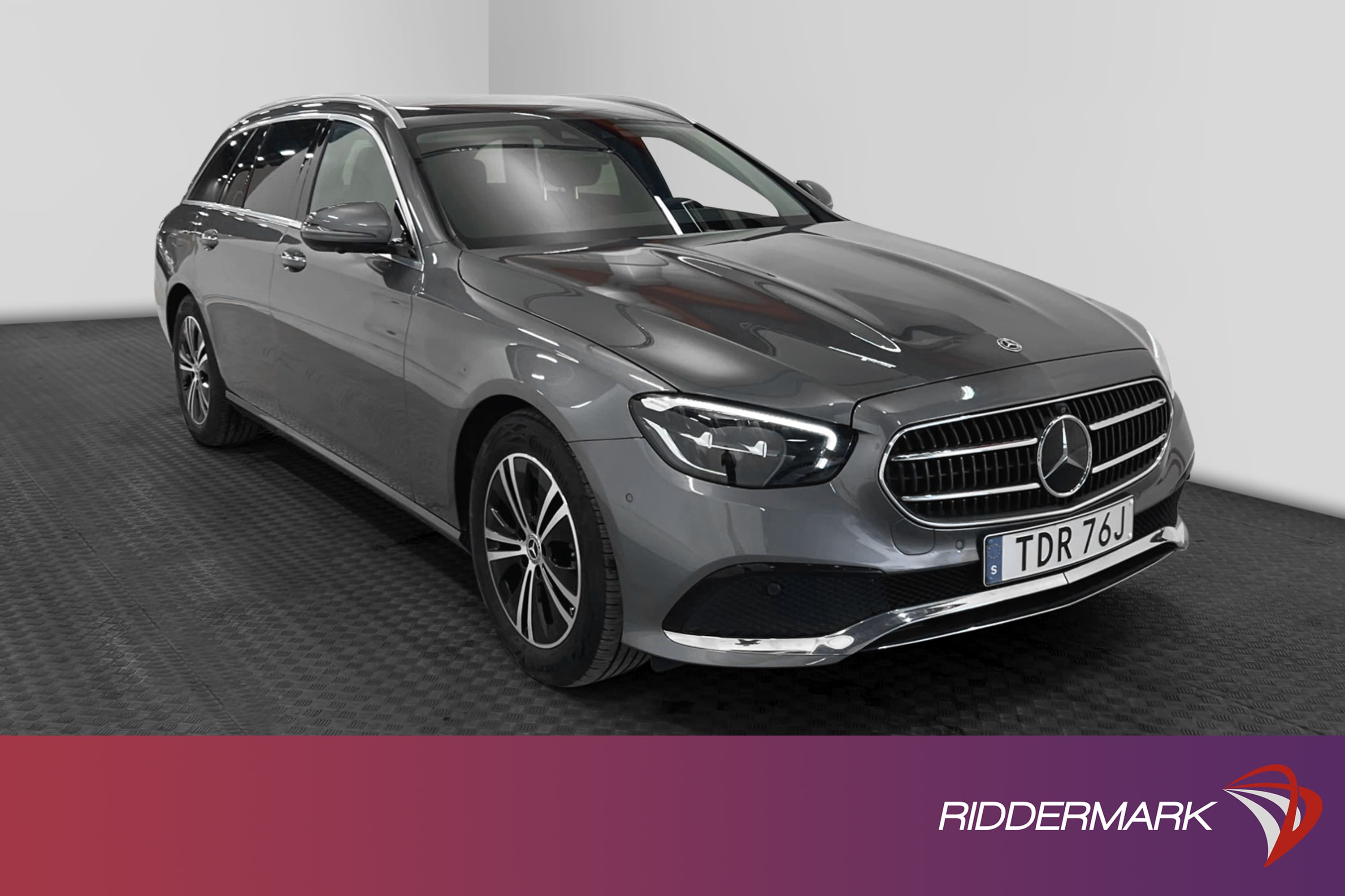 Mercedes-Benz E  220 T d 4M