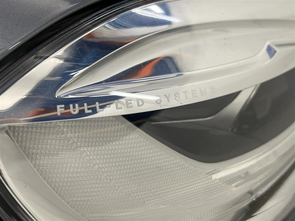 Volvo V40 D2 120hk  R-Design VOC Värmare Välserv 0,38l/milinteriör