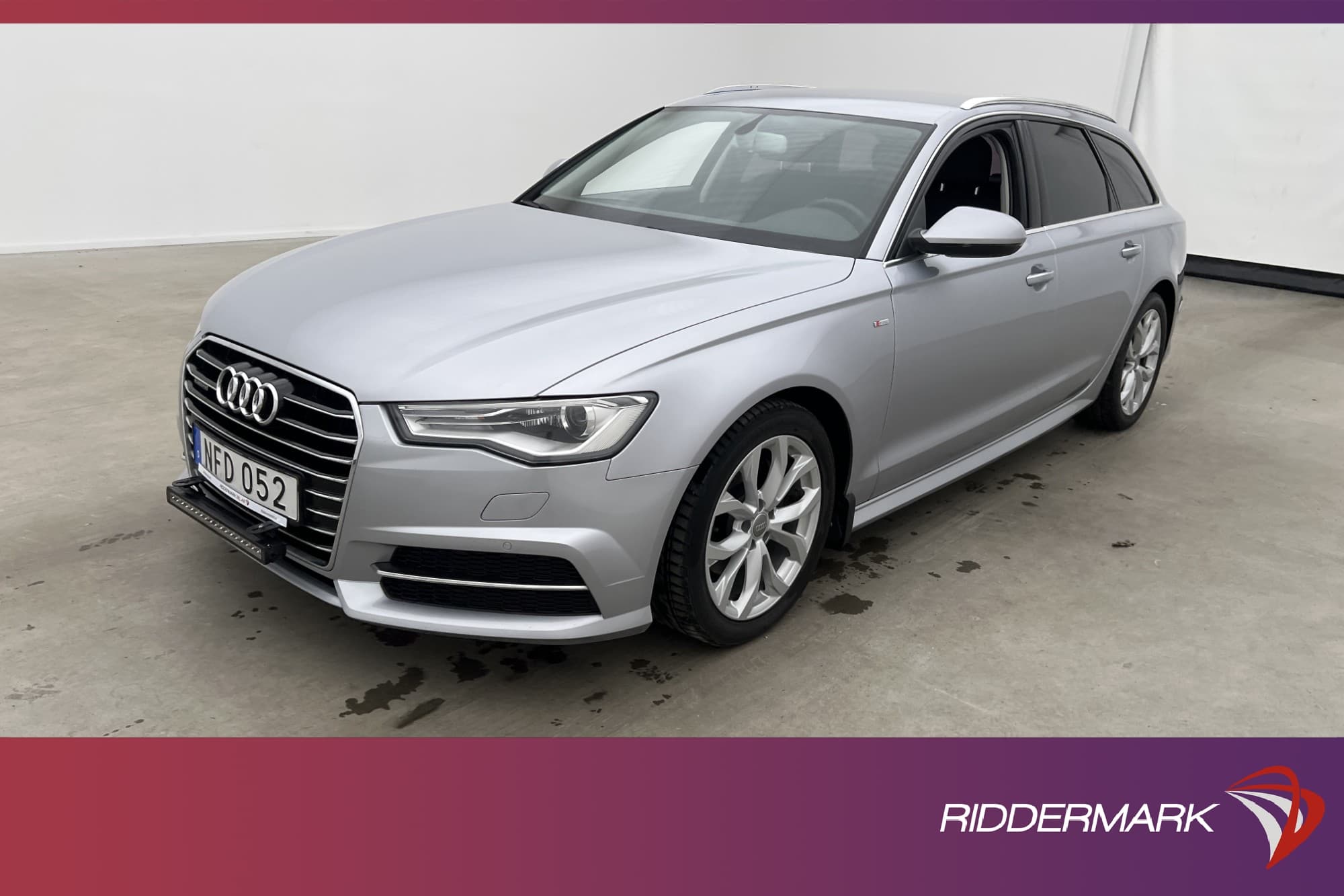 Audi A6 Avant Q 190hk S-Line D-Värm Sensorer 4-zons Drag