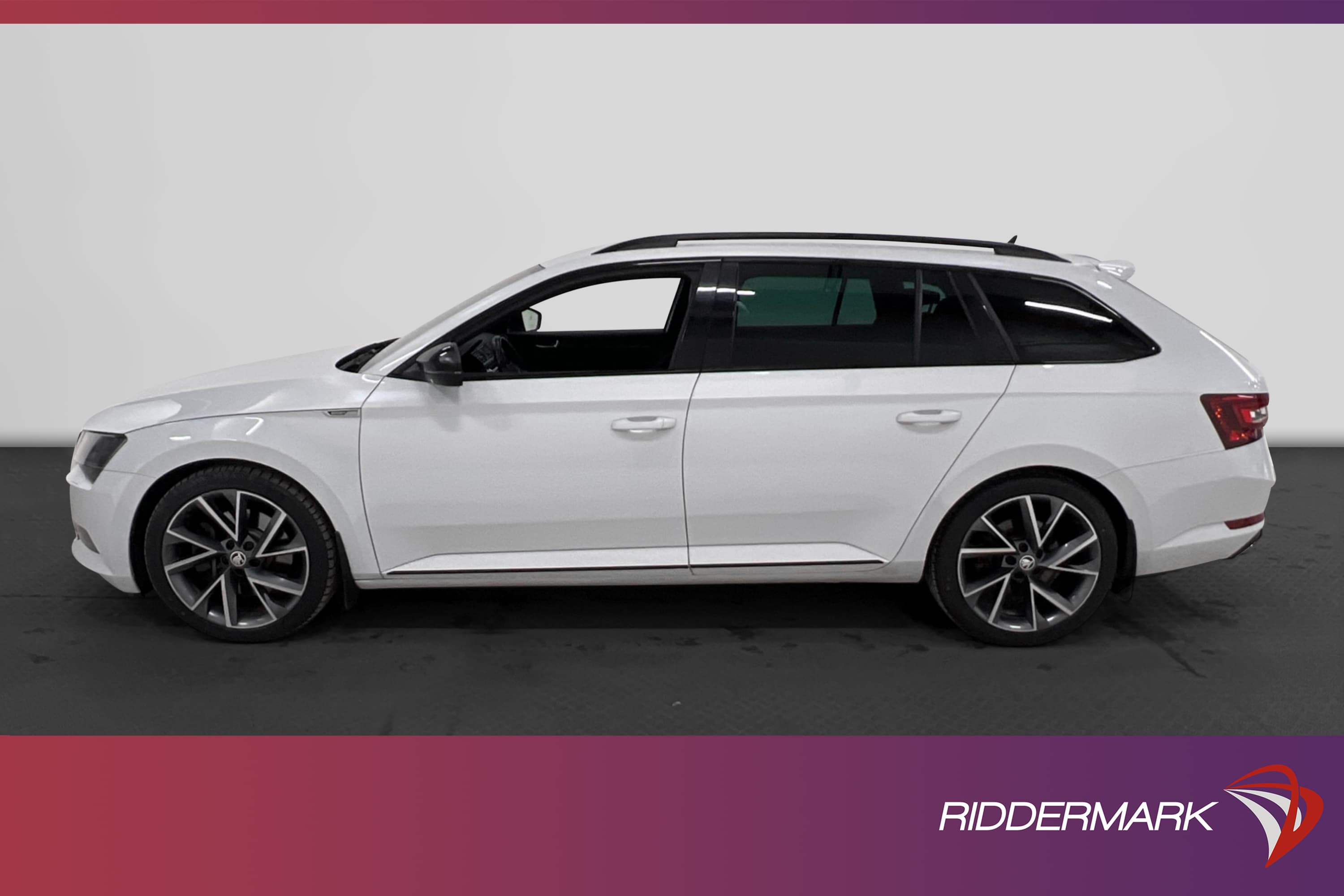 Skoda Superb Kombi 280hk 4x4