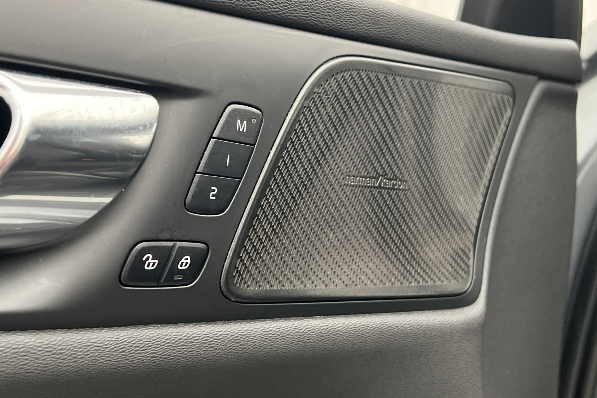 Volvo S60 B5 250hk R-Design VOC Värm H/K Navi Kamera Drag