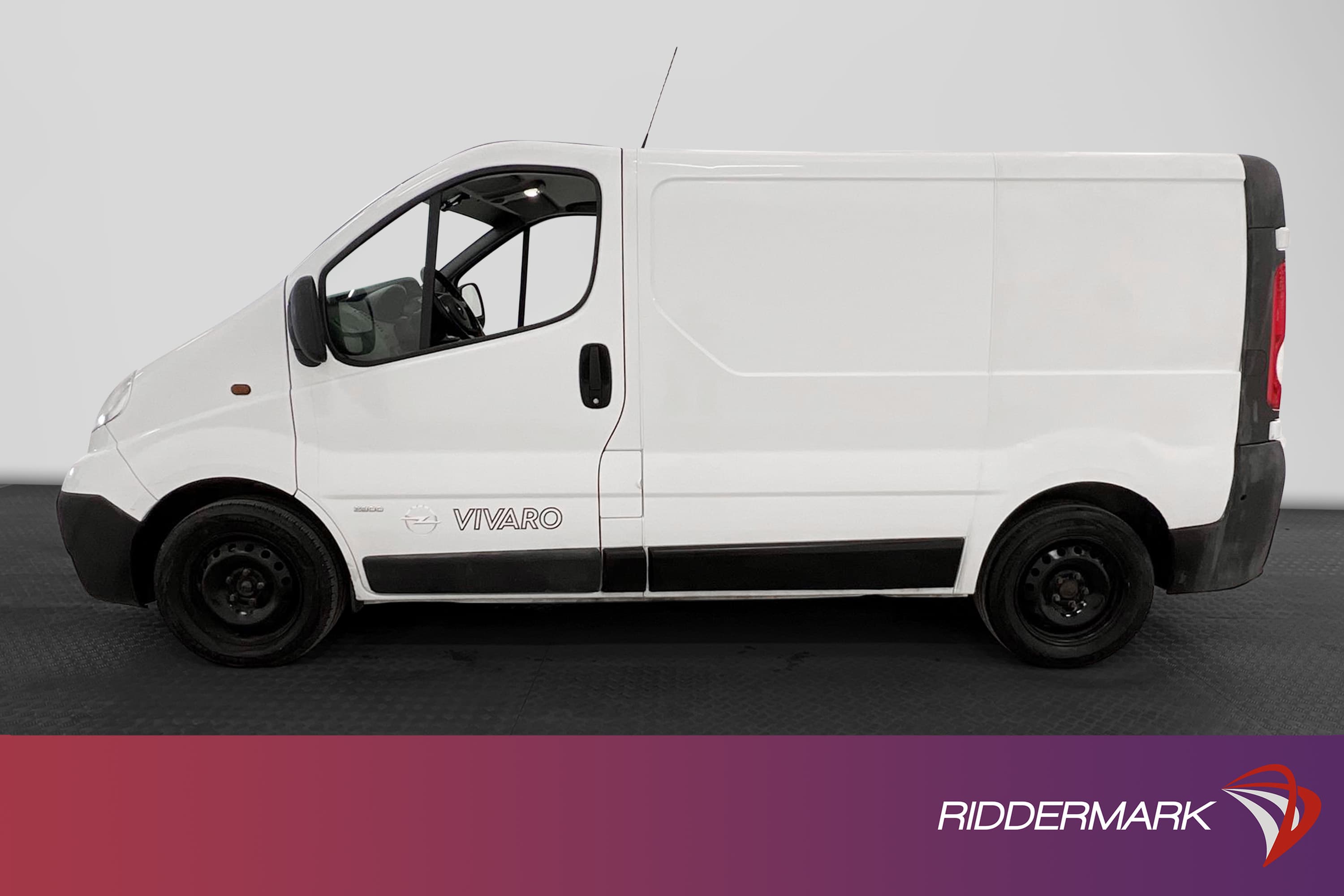 Opel Vivaro 2.0 CDTI 114hk Värmare PDC 3-sits Dragkrok