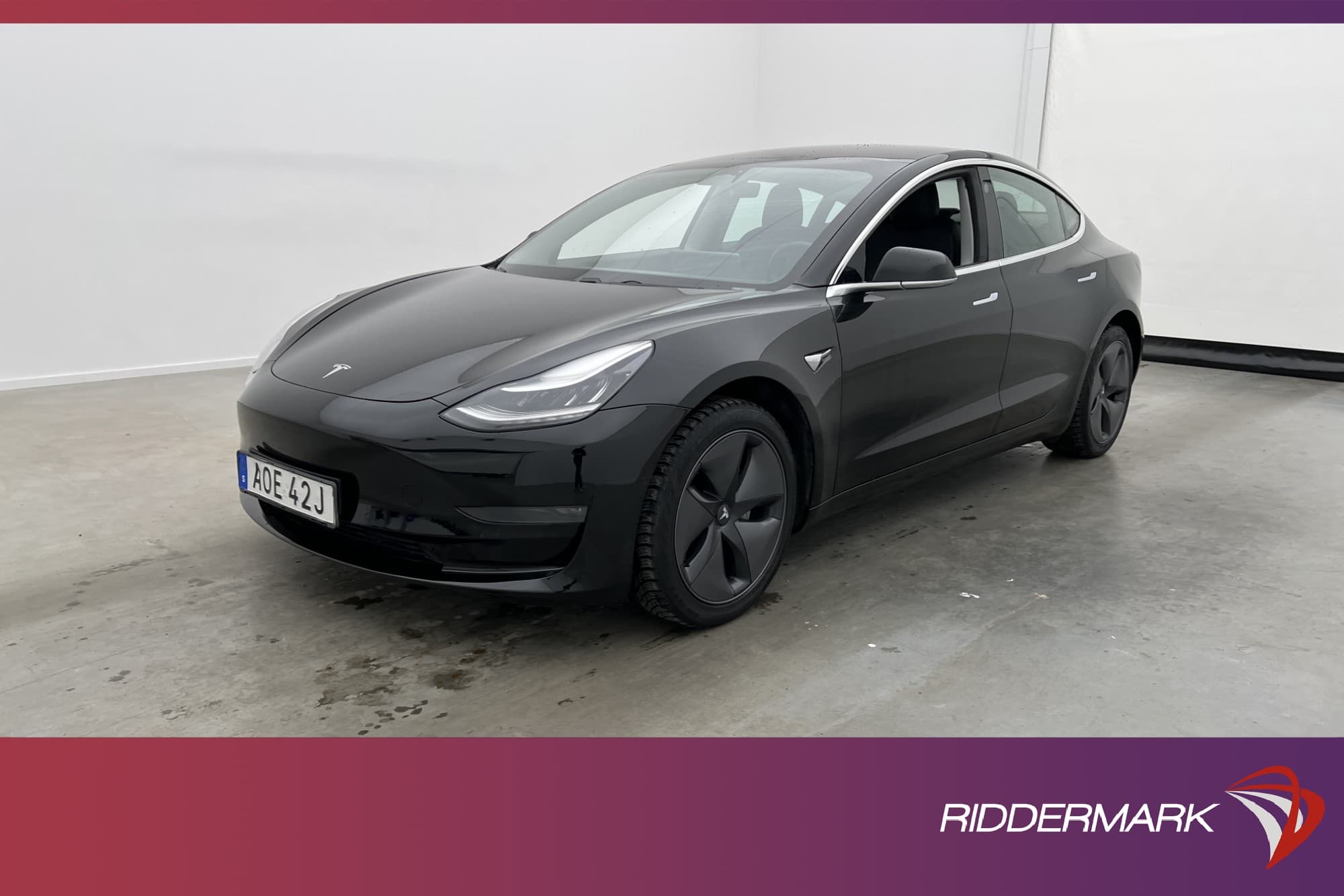 Tesla Model 3 Long Range AWD Svensksåld Autopilot Panorama 