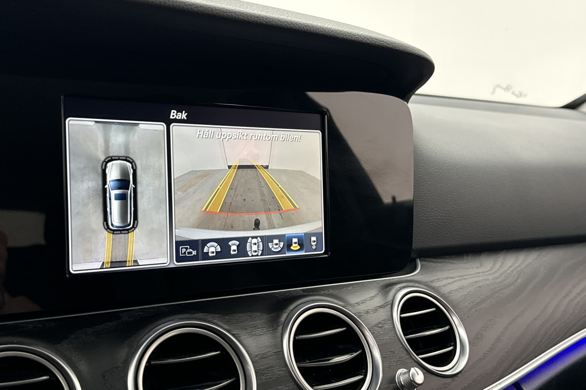 Mercedes-Benz E 220 d Avantgarde 360° Navi Drag Ambient