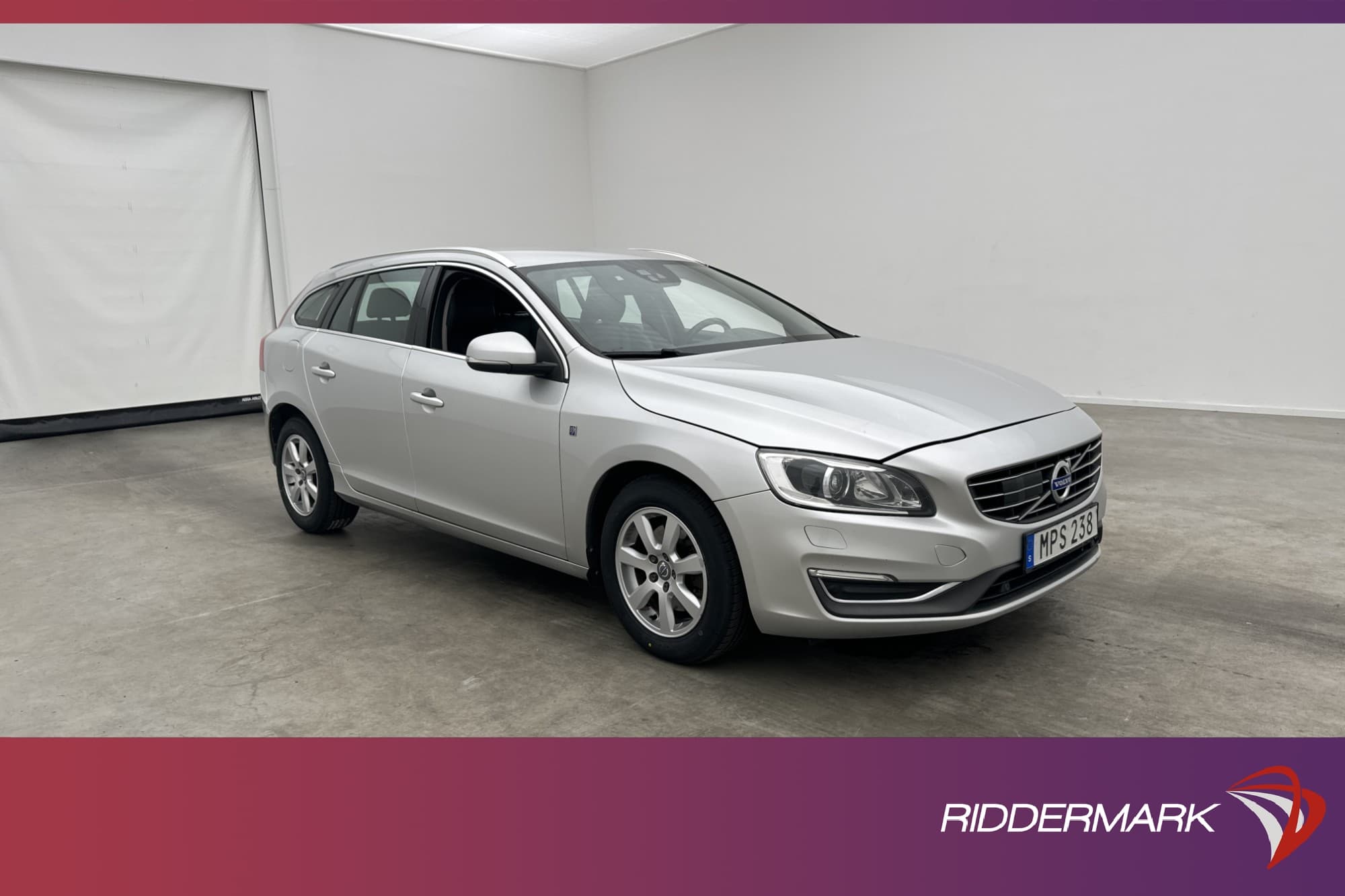 Volvo V60 D4