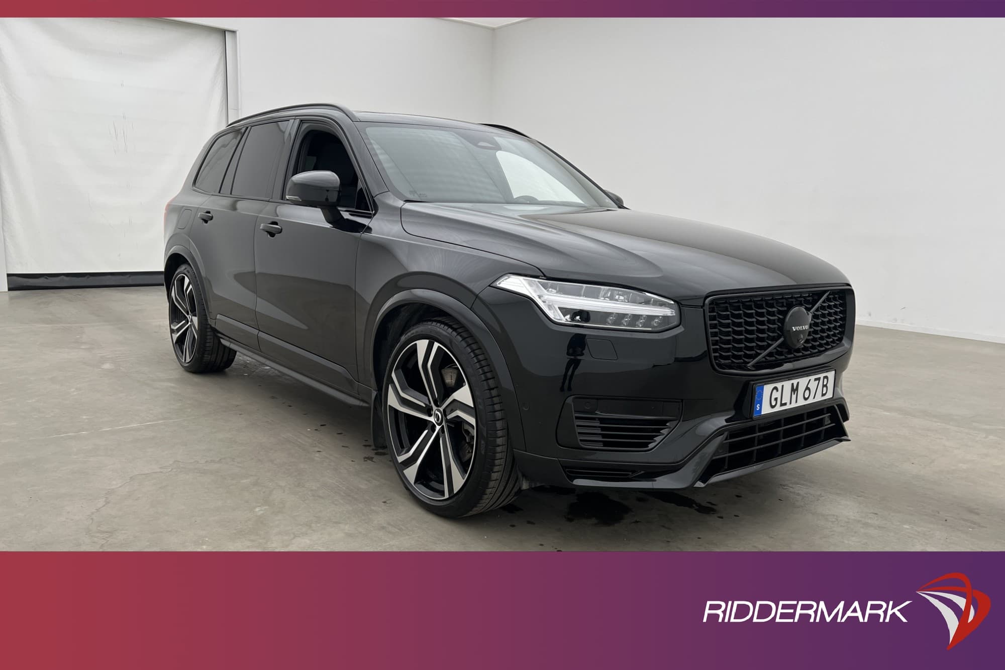 Volvo XC90 Recharge T8 Ultimate Dark 7-Sits B&W Pano MOMS