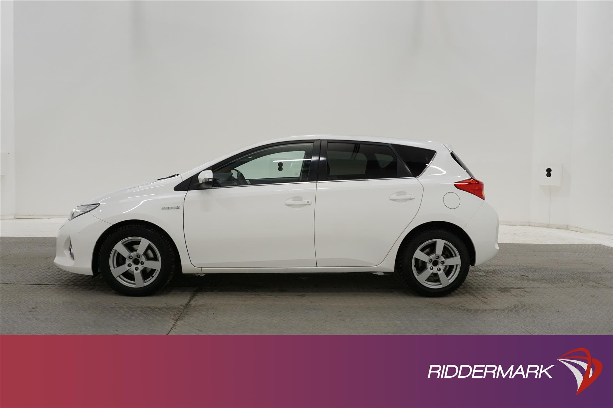 Toyota Auris Hybrid 136hk  M&K-Värmare B-Kamera Nyservad