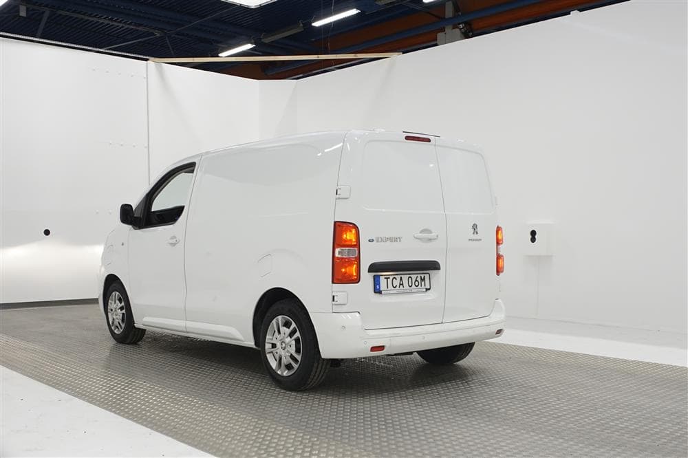 Peugeot e-Expert 50 kWh 136hk Navi B-Kamera Pro+ Moms  