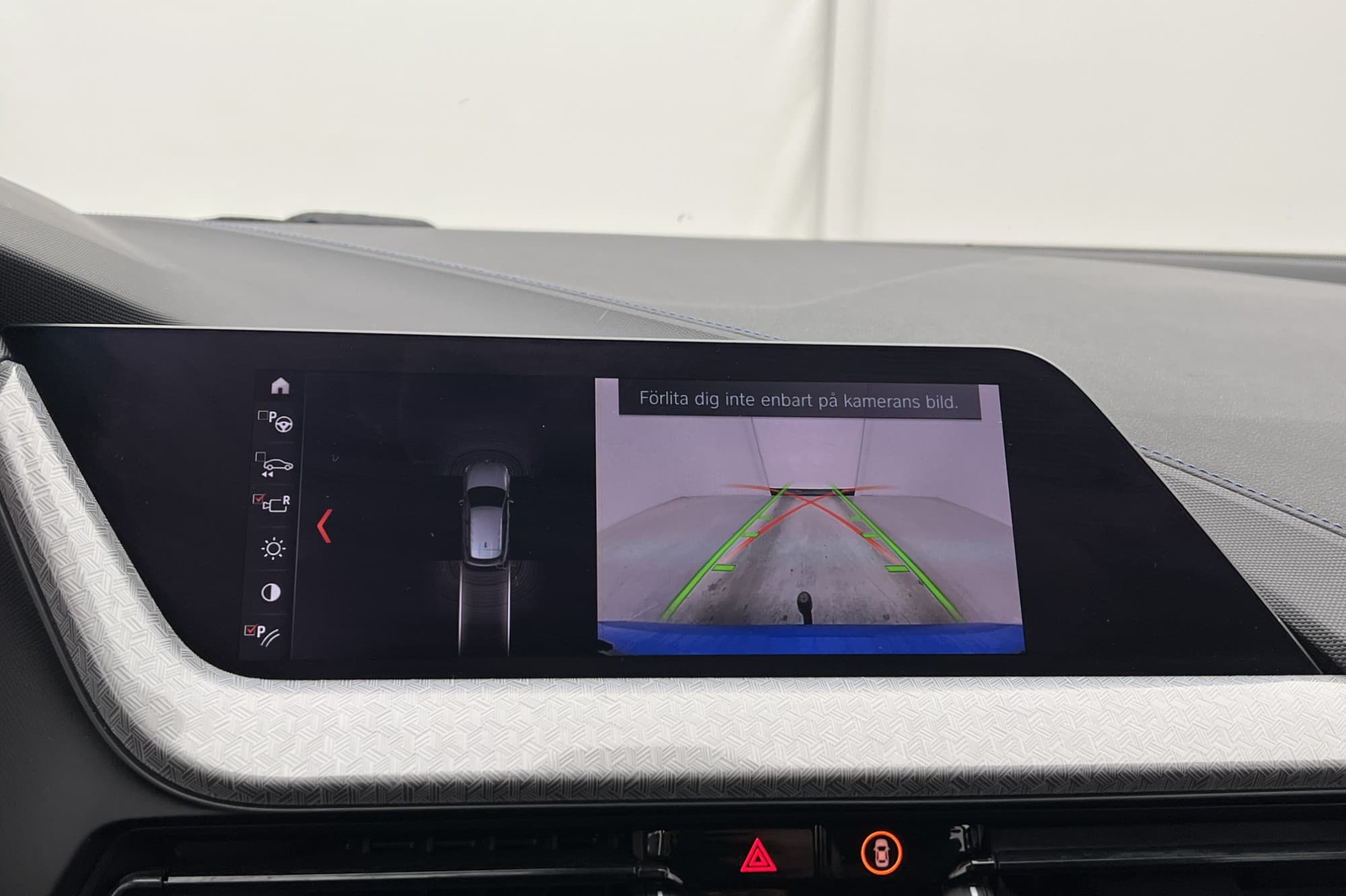 BMW 118 i 140hk M Sport Kamera Dragkrok Rattvärme Halvskinn