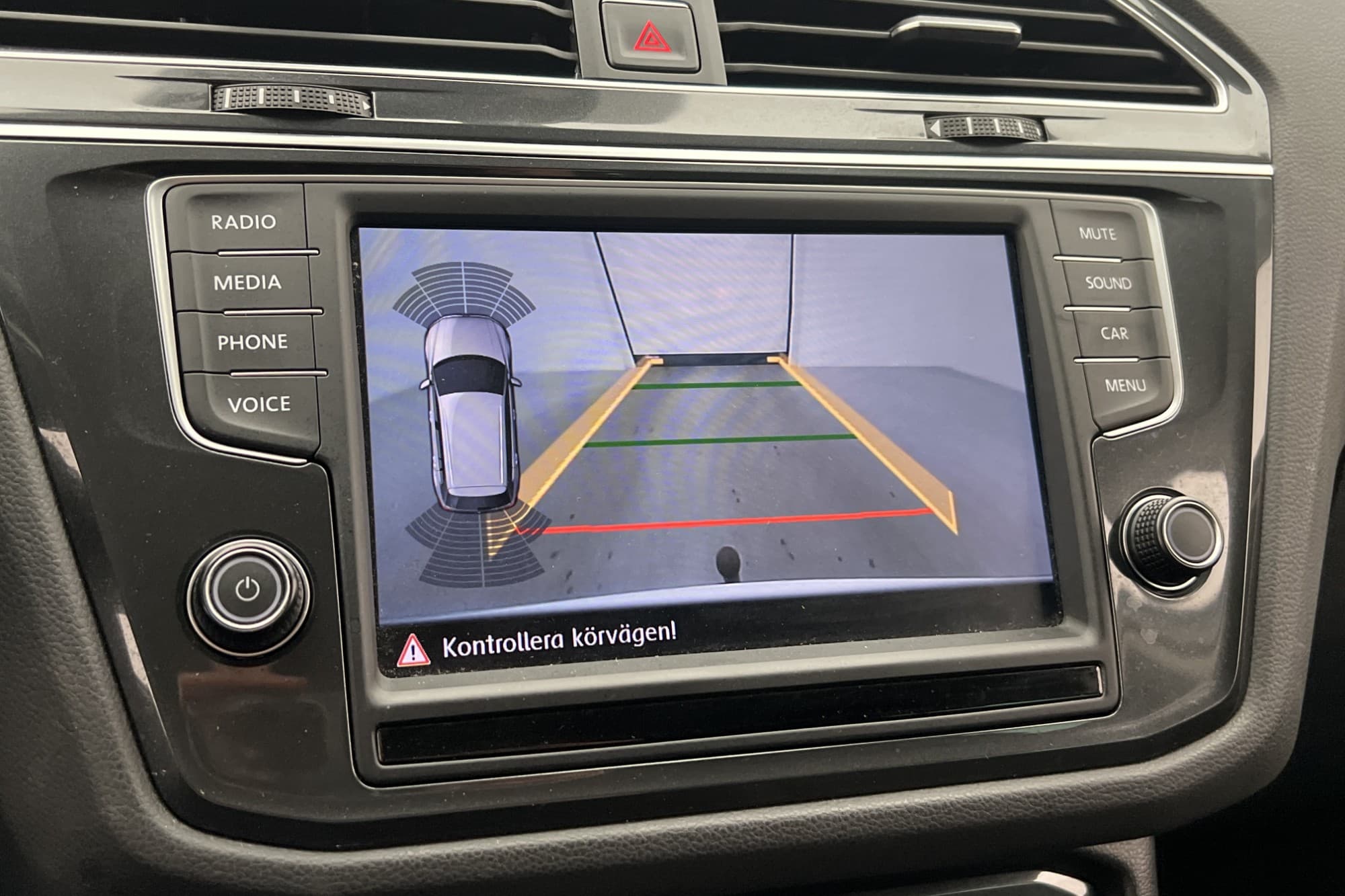 Volkswagen Tiguan 2.0 TDI 4M 190hk GT Cockpit Kamera Drag