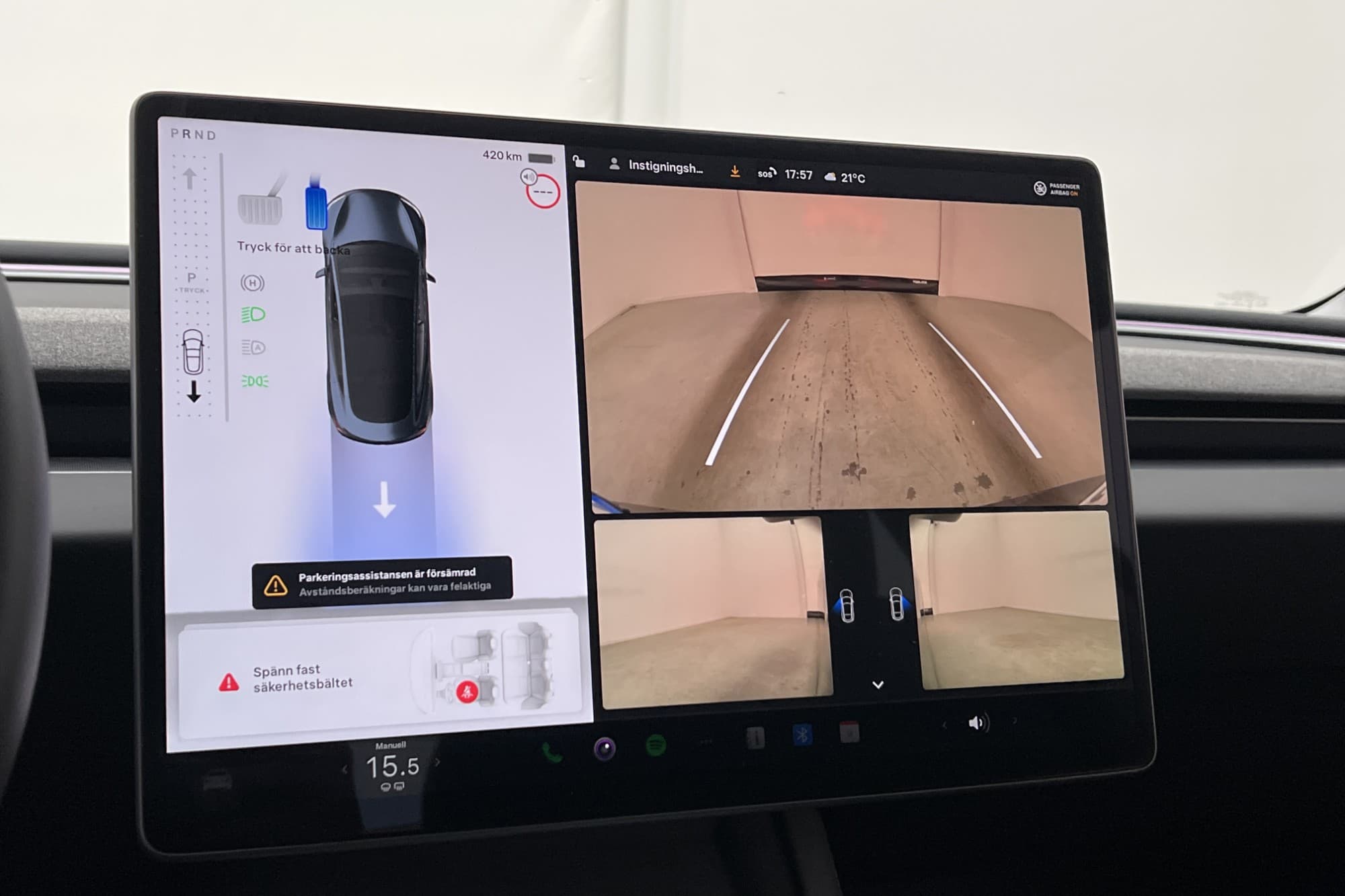 Tesla Model 3 Standard Range Autoopilot Pano Svensksåld