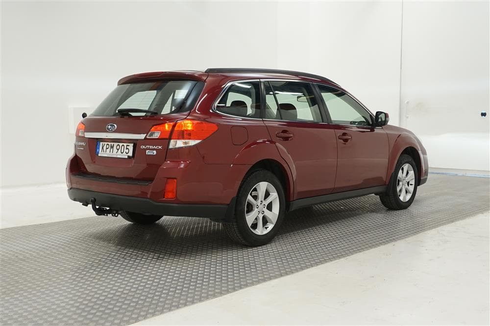 Subaru Outback 2.0 150hk 4WD M-Värm Taklucka B-Kamera Dragexteriör