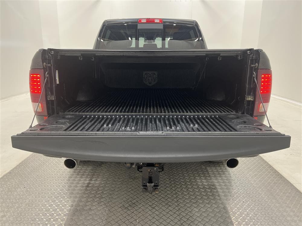 Dodge Ram Sport 5.7 4WD 401hk Taklucka Navi Dragkrok interiör