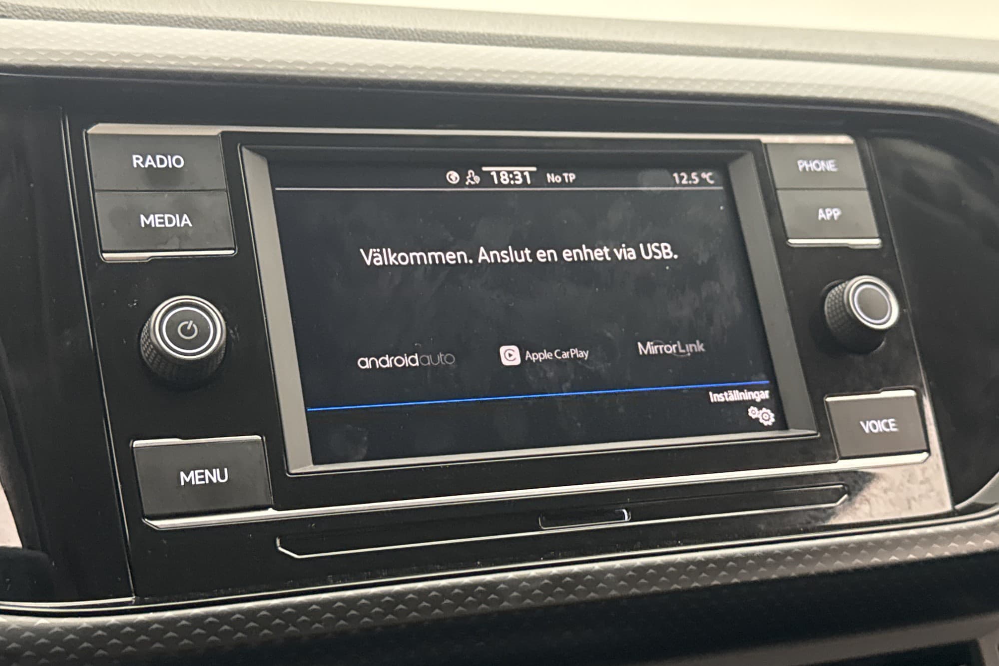 Volkswagen T-Cross 1.0 TSI 95hk Base P-Sensorer Carplay