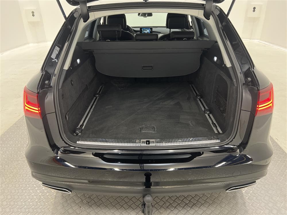 Audi A6 2.0 TDI Avant 190hk D-Värmare Navi Drag 0,44L/Minteriör