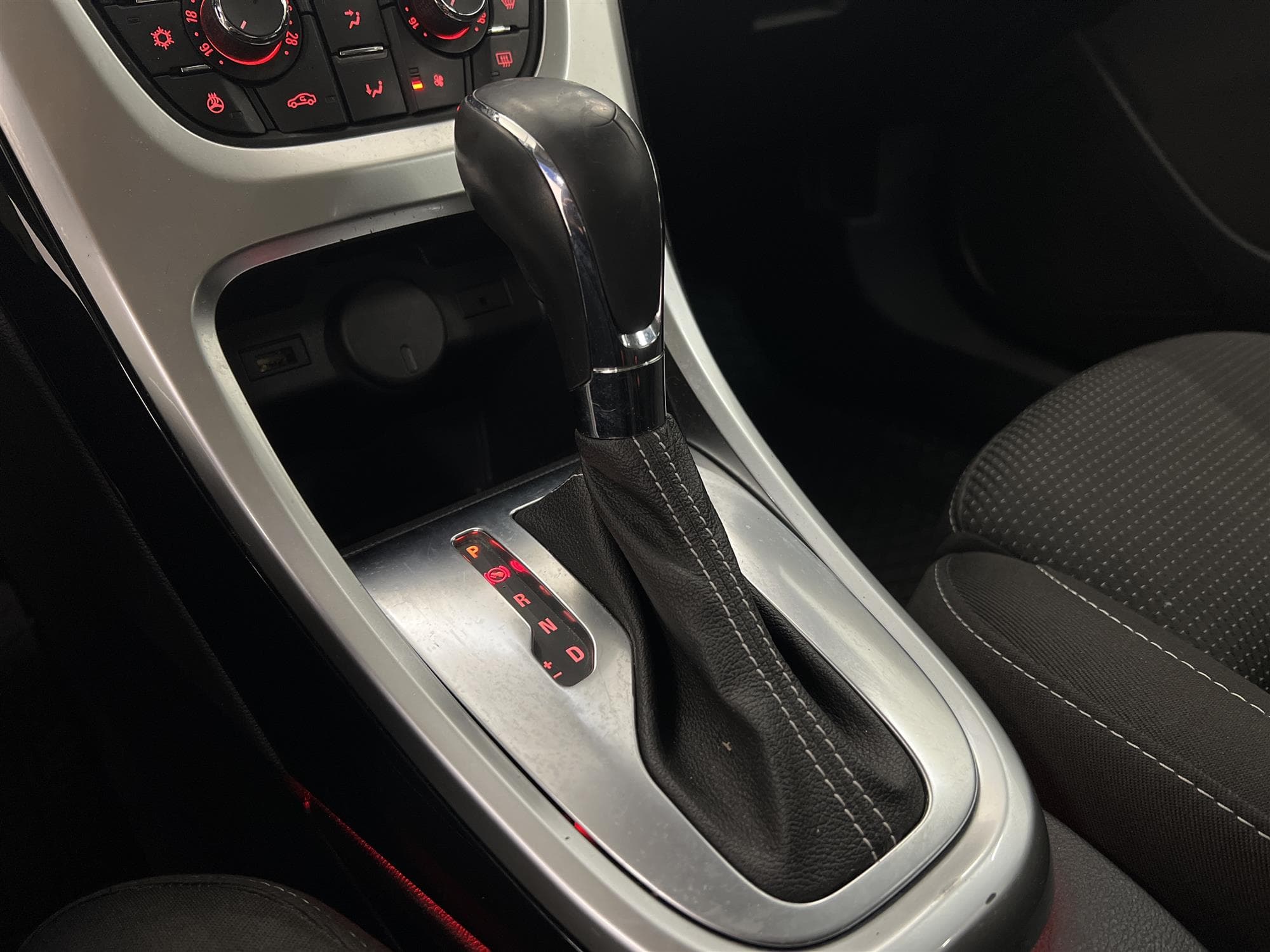 Opel Astra ST 2.0 CDTI 165hk PDC Välservad KAMPANJ 