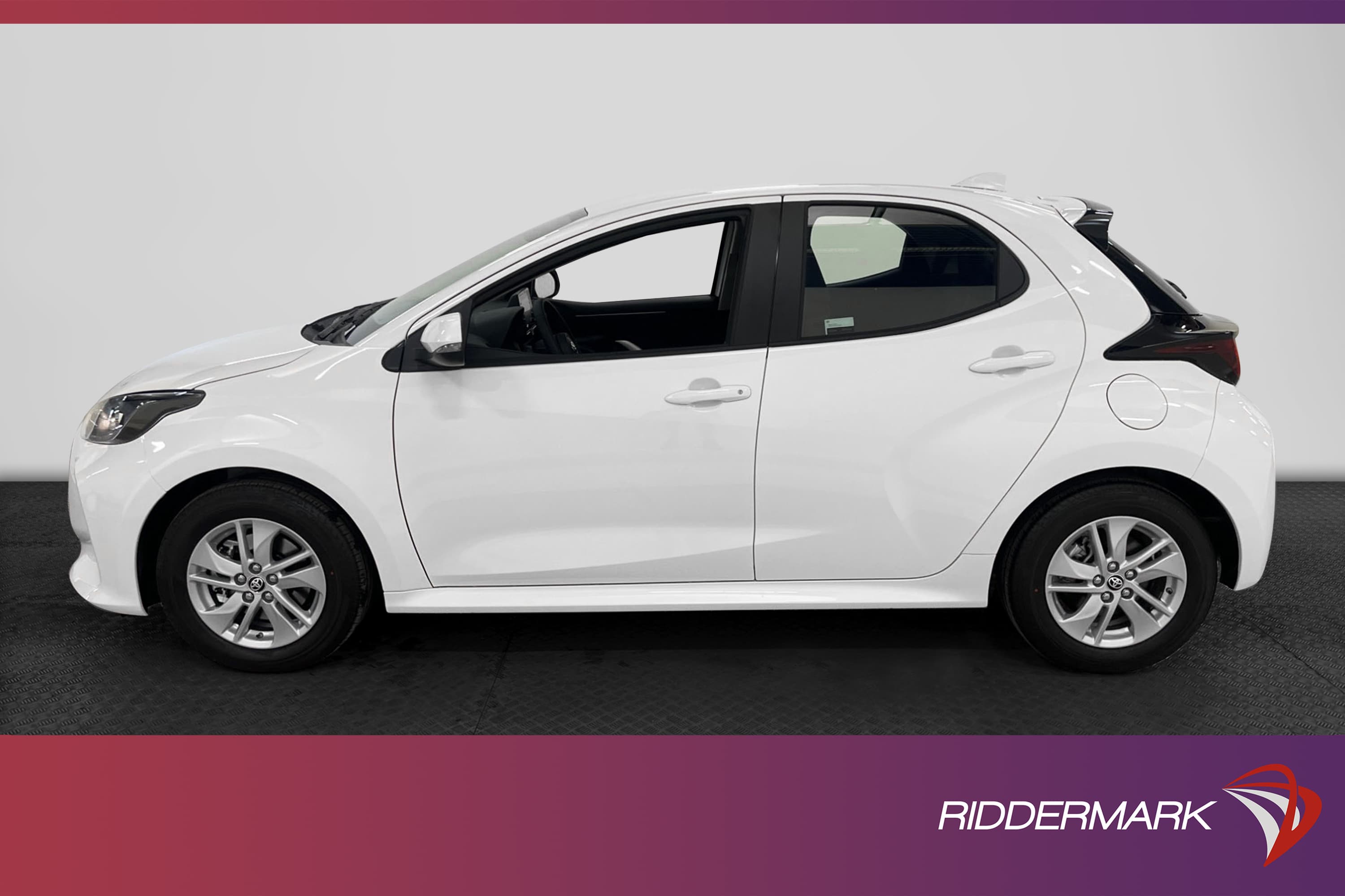 Toyota Yaris Hybrid CVT 116hk