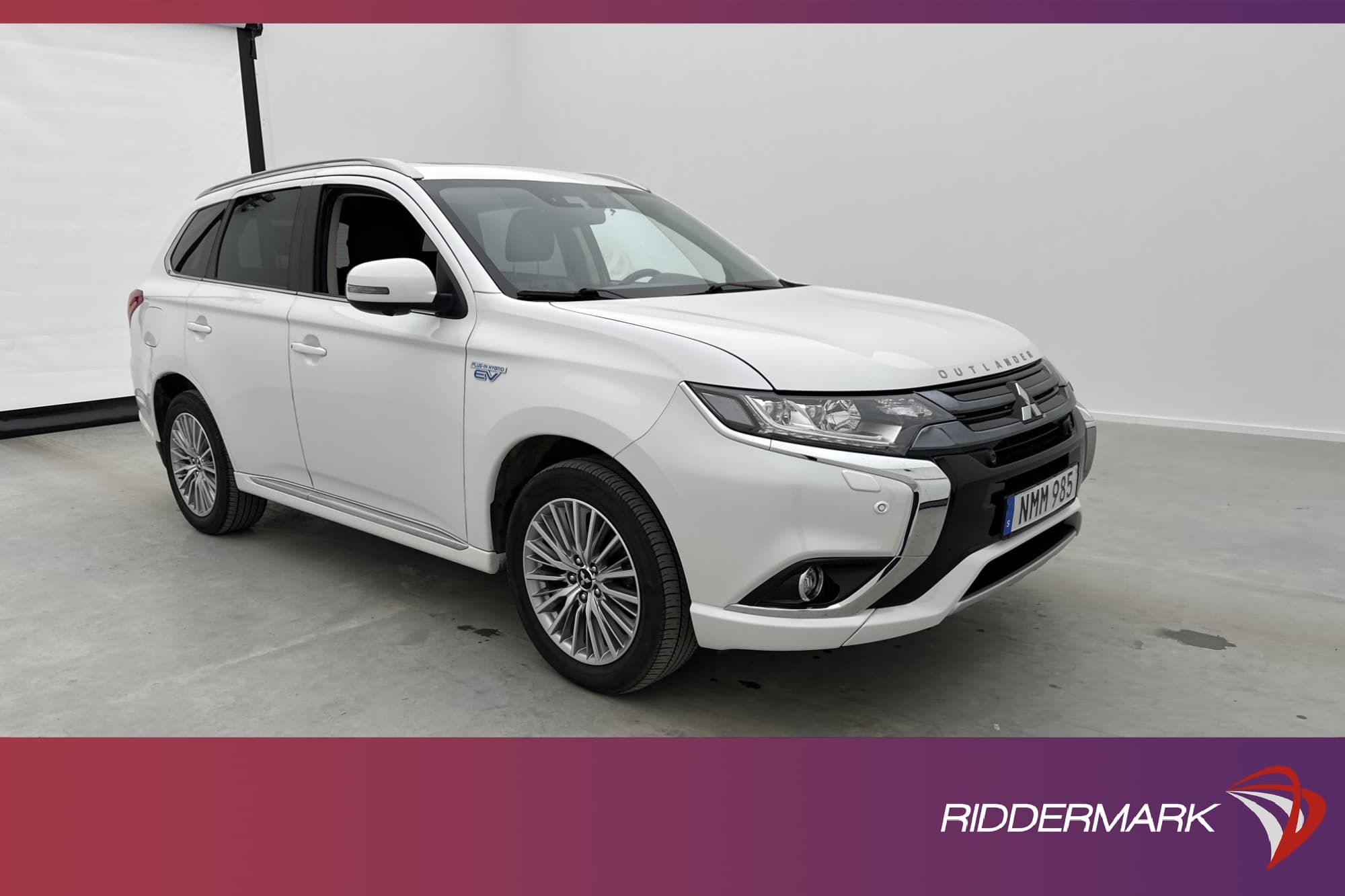 Mitsubishi Outlander PHEV 4WD