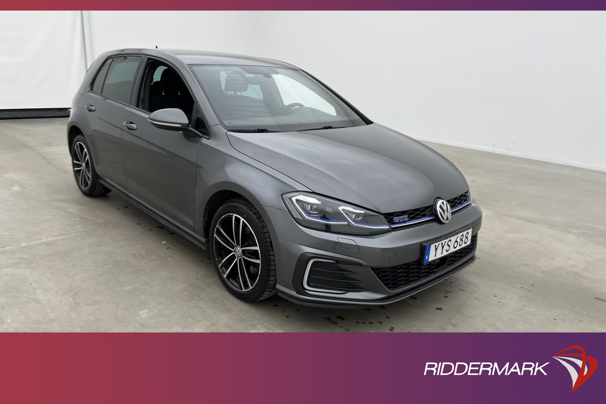 Volkswagen Golf GTE 204hk