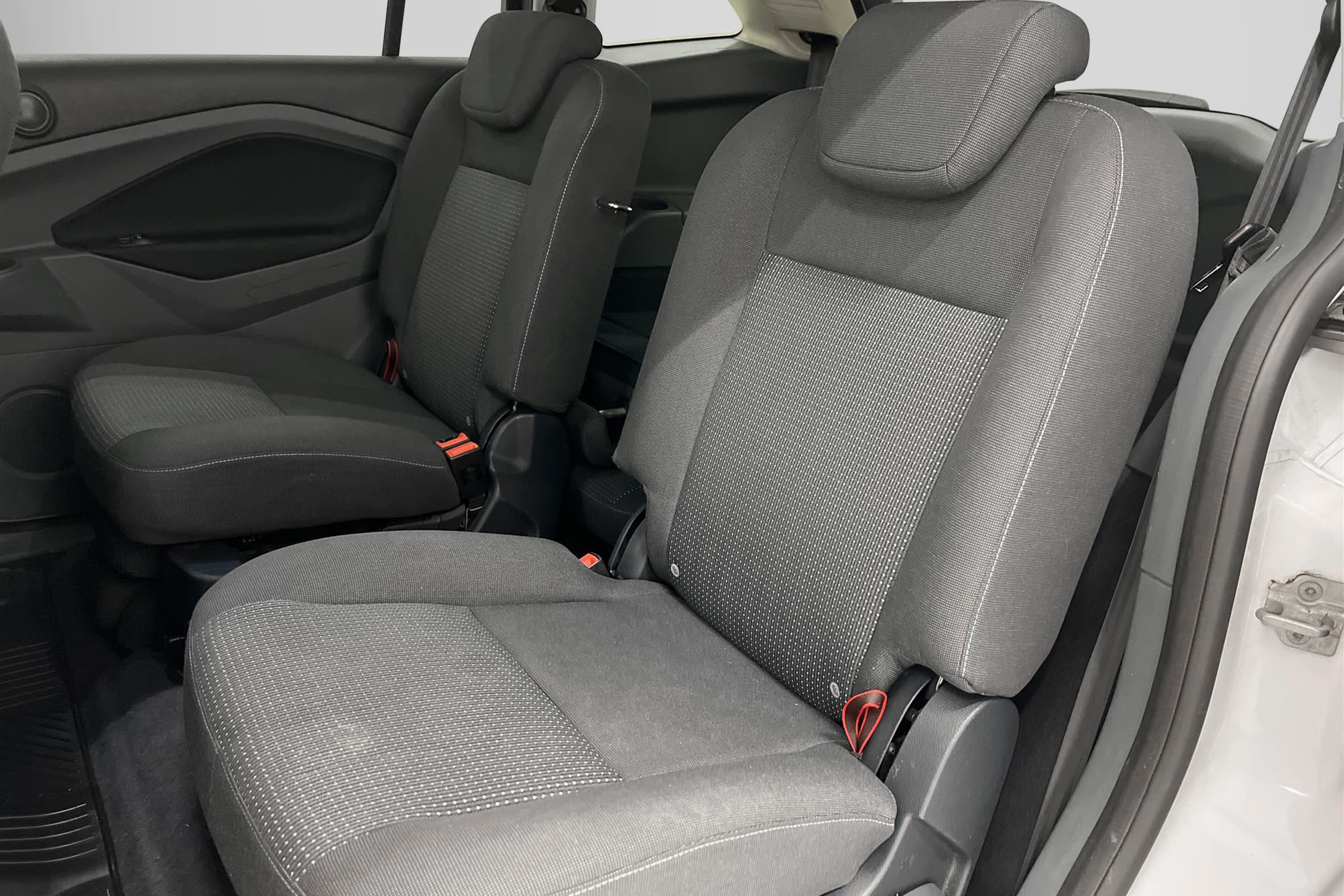 Ford Grand C-Max 95hk 7-sits D-värm Drag Välservad 0,49l/mil