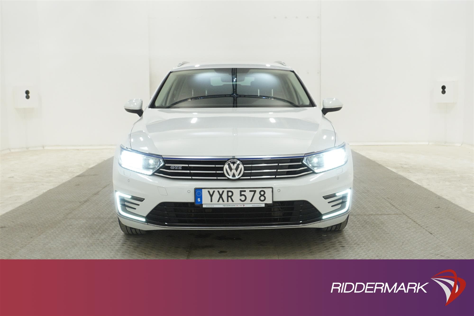 Volkswagen Passat GTE 218hk