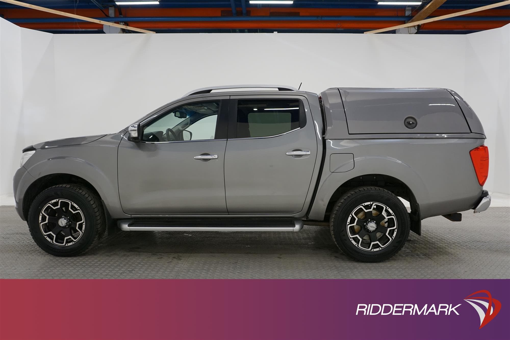 Nissan Navara 2.3dCi Automat 4x4 190hk Tekna Värmare Drag