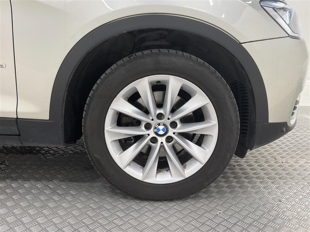 BMW X3 xDrive20d 190hk Drag Sportstolar Halvskinninteriör