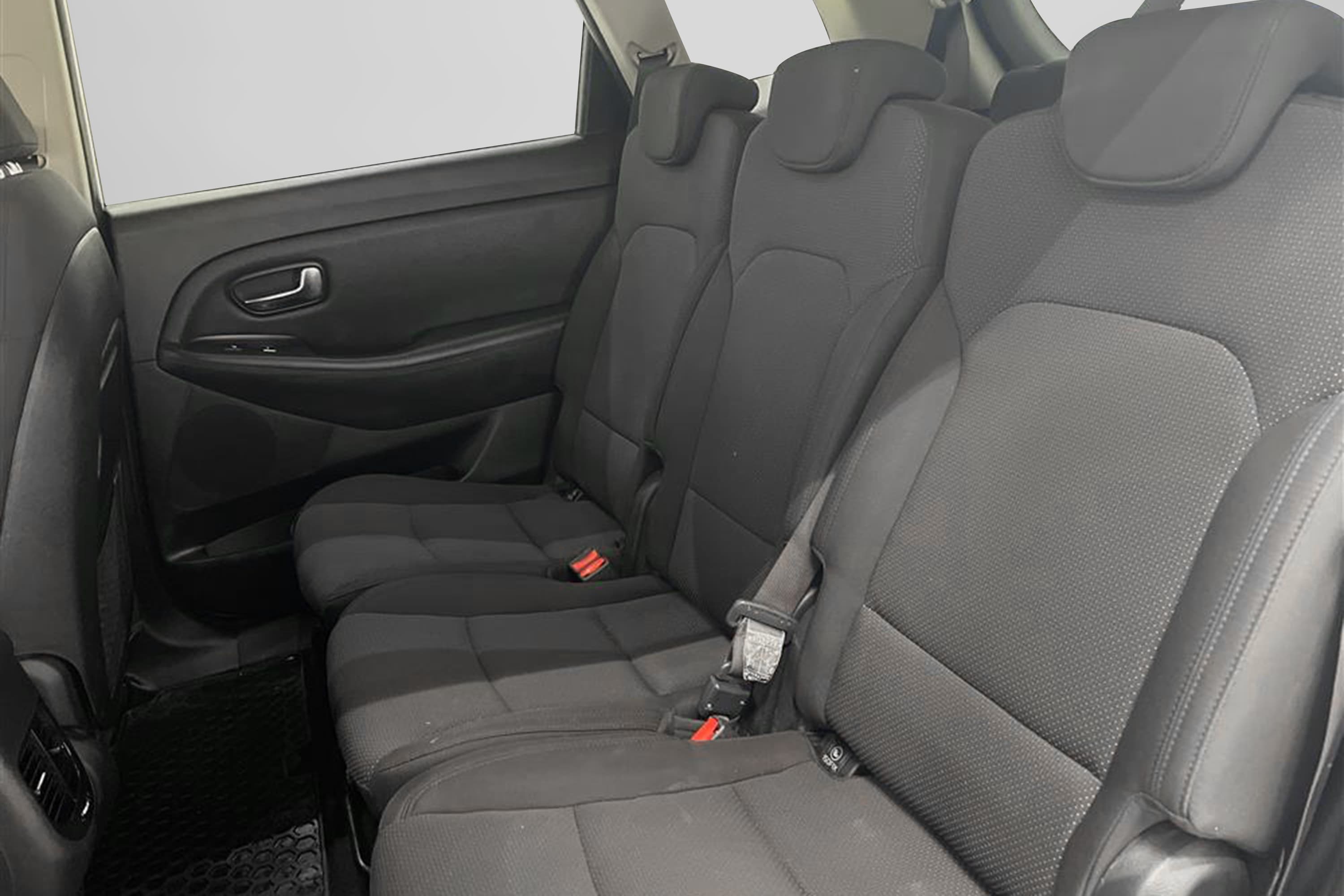 Kia Carens 115hk Motorvärmare 7-sits Välservad PDC 0,45l/milinteriör