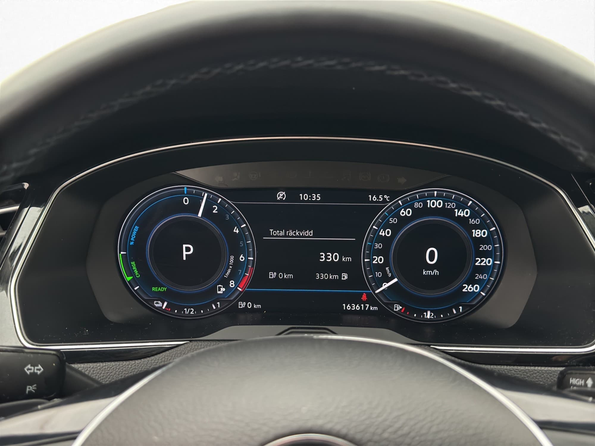 Volkswagen Passat GTE Värmare Cockpit Dragkrok Kamera MOMS