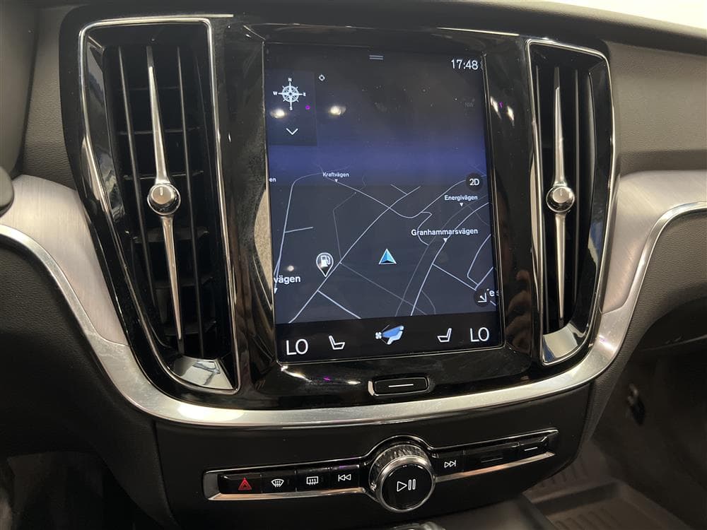 Volvo V60 D4 190hk D-Värm VOC Skinn B-Kamera Navi 0,46l/milinteriör