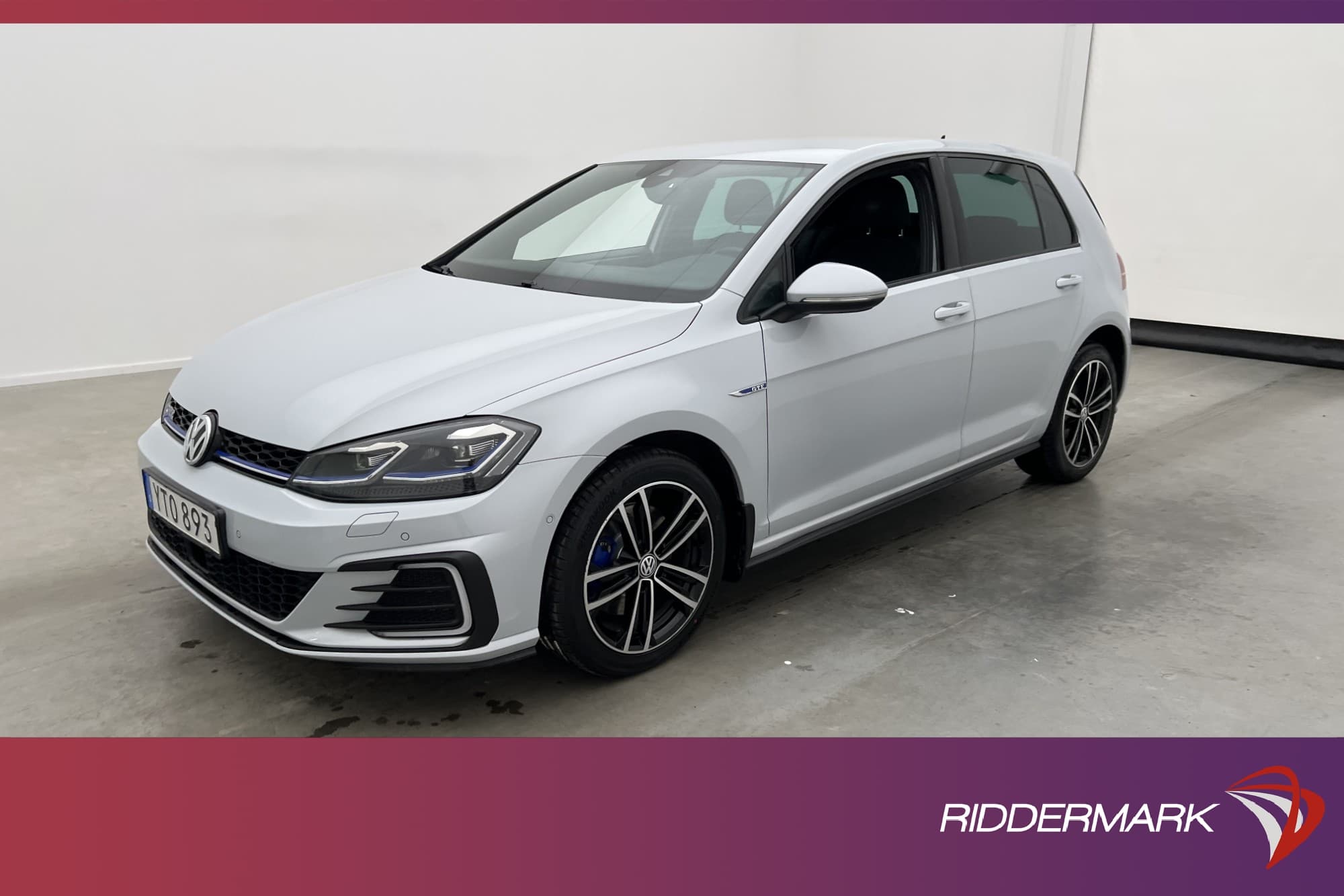 Volkswagen Golf GTE Cockpit Kamera Drag Halvskinn CarPlay