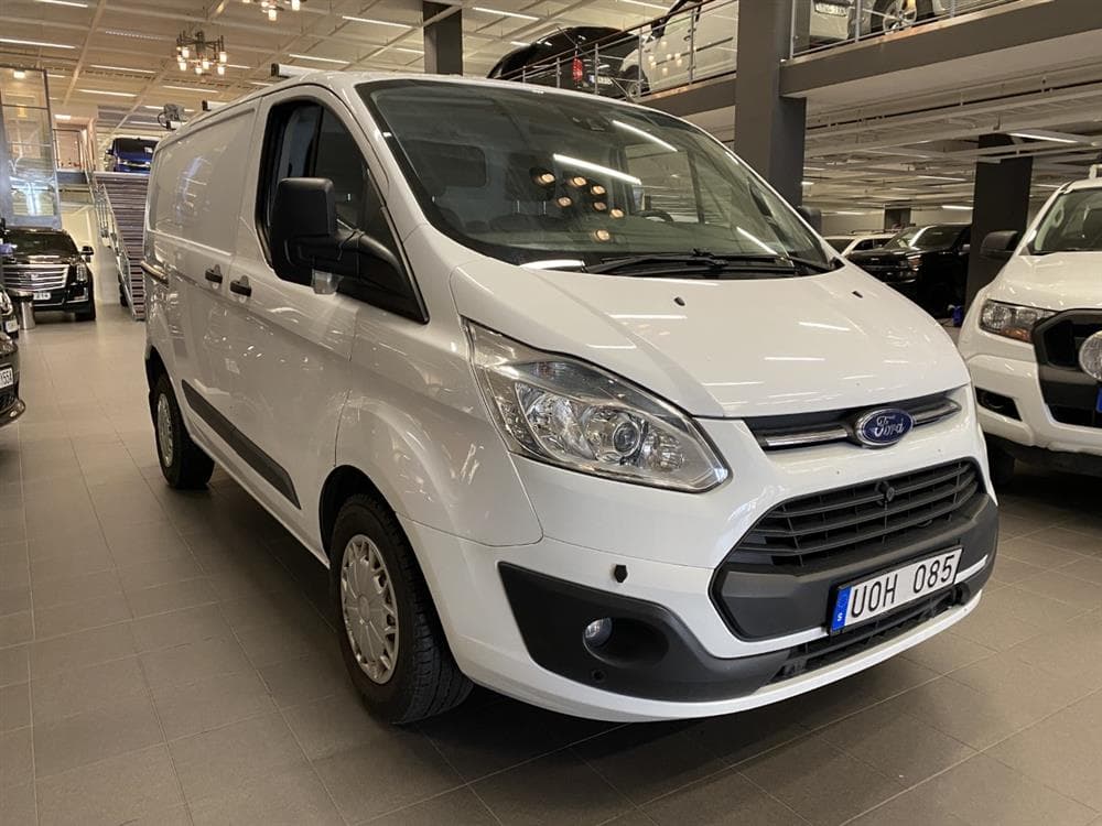Ford Transit Custom 2.2 TDCi 125hk 3-sits Värmare Drag Moms