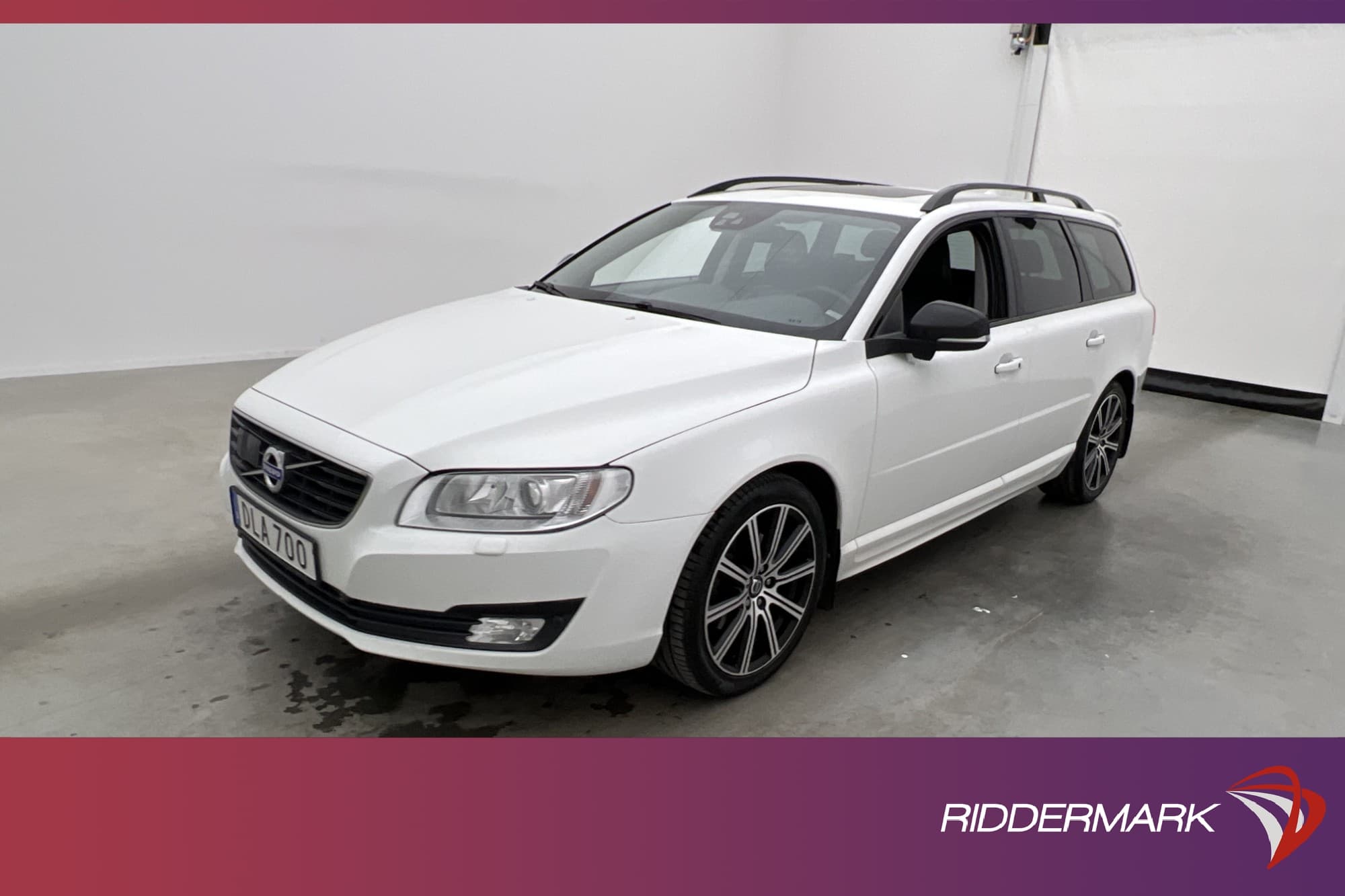 Volvo V70 D4 Dynamic Taklucka VOC Värmare Drag Navi Skinn