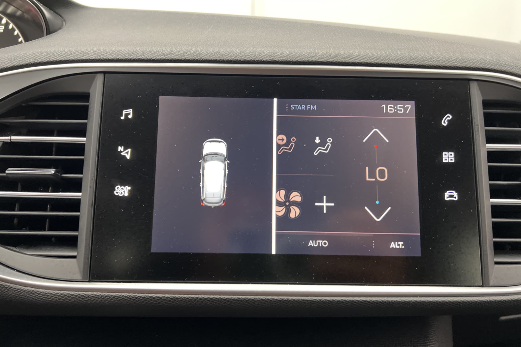 Peugeot 308 SW 102hk Active M&K-värme P-sensorer Farthållare