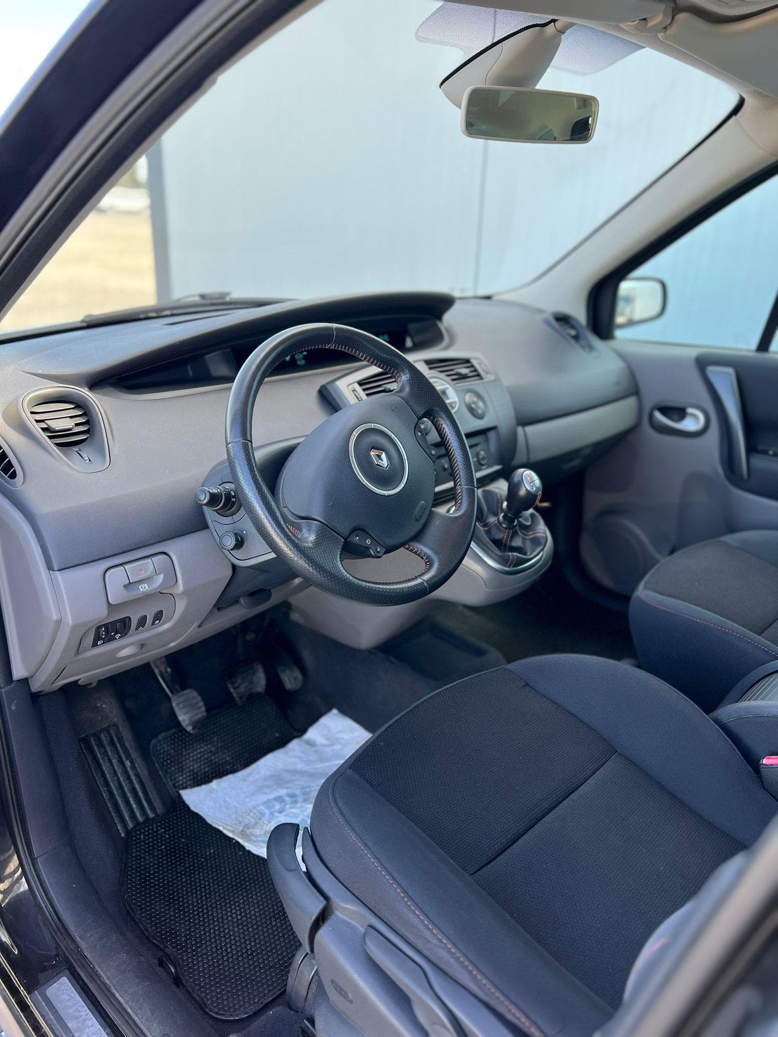 Renault Scénic 2.0 135hk Drag Värmare PDC Välservad 0,8l/mil