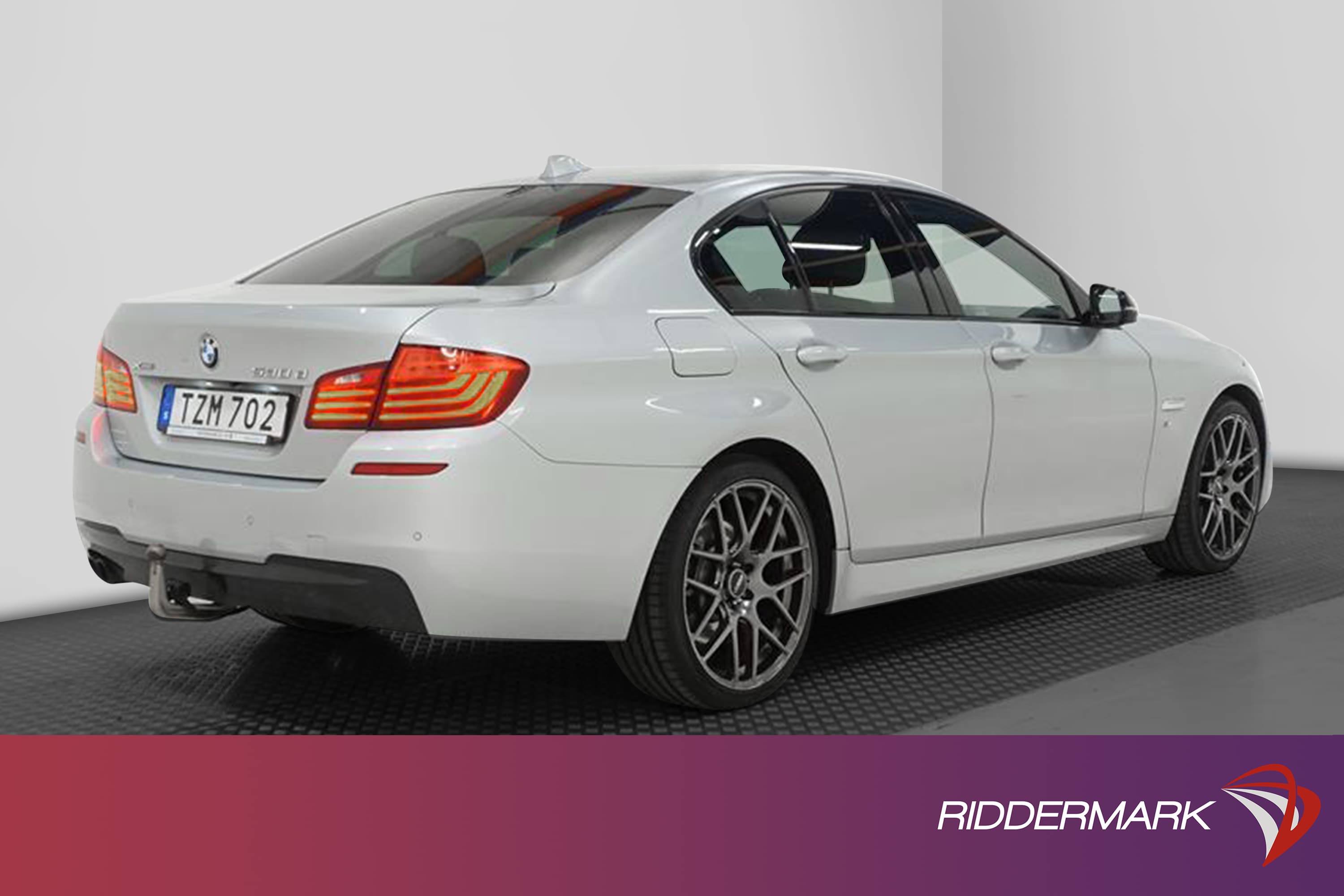 BMW 530 d xDrive 258hk M-Sport Cockpit H/K Kamera Navi Drag