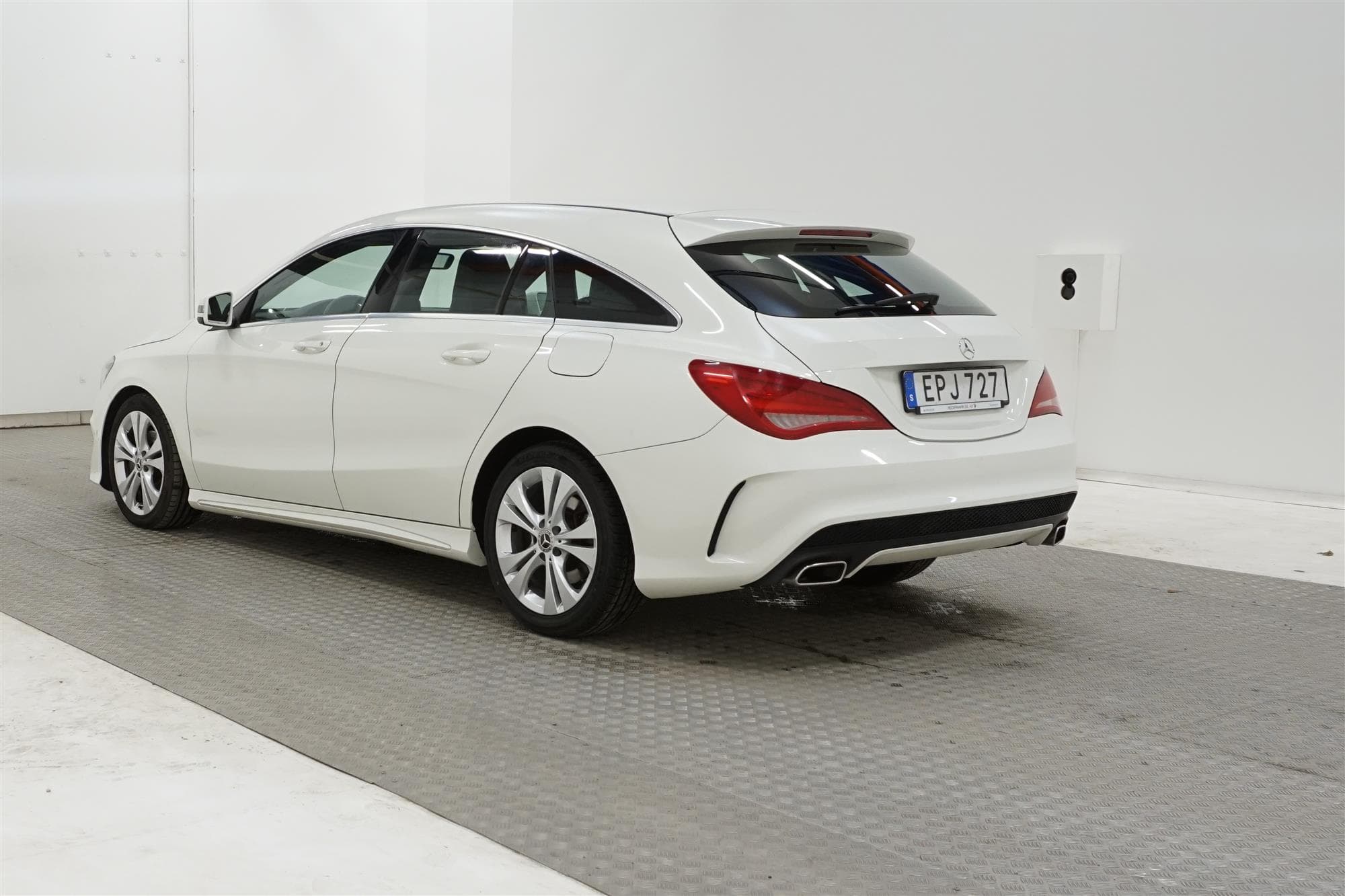 Mercedes-Benz CLA 200 Shooting Brake AMG Välservad 0,41L/mil