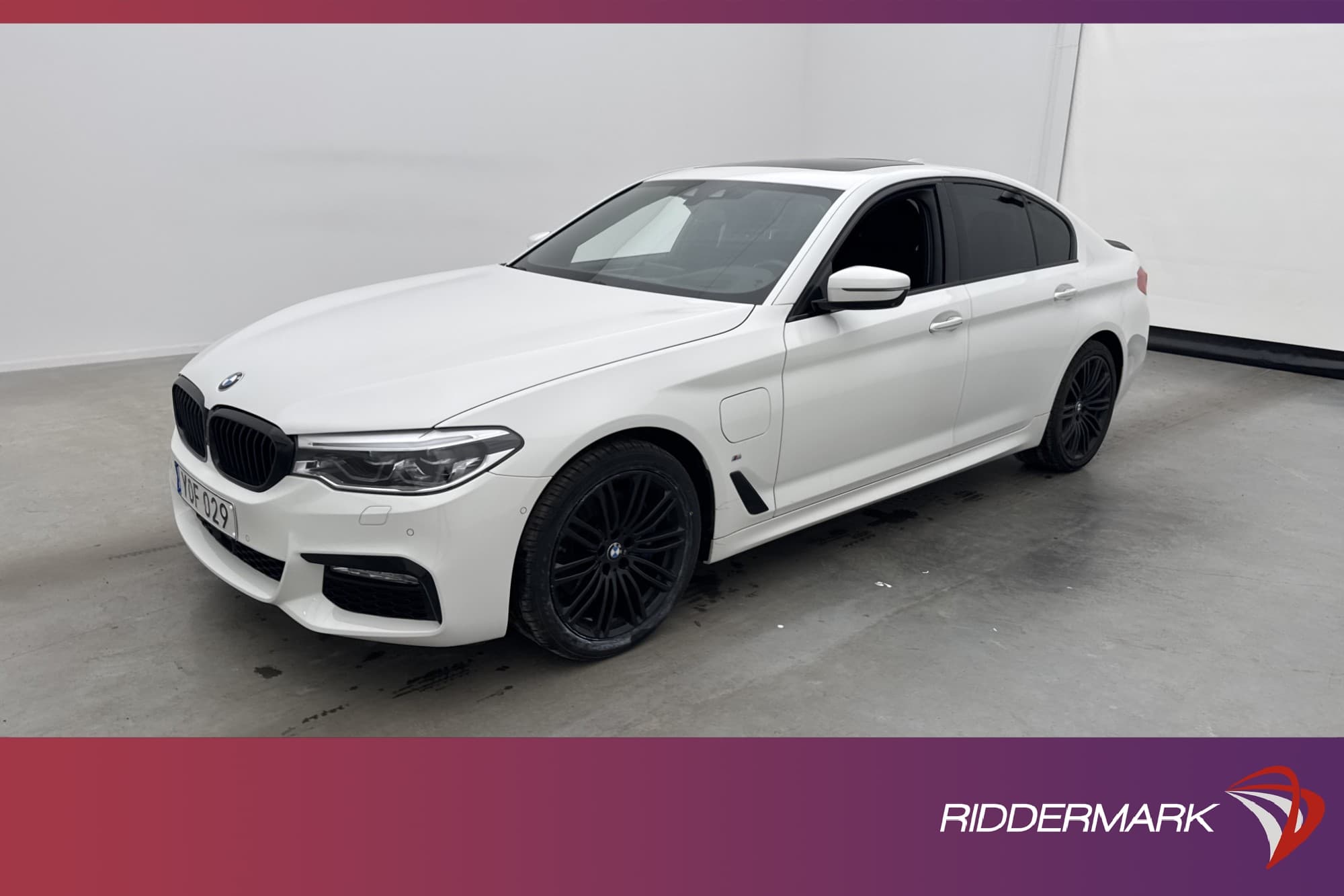 BMW 530e iPerformance 252hk