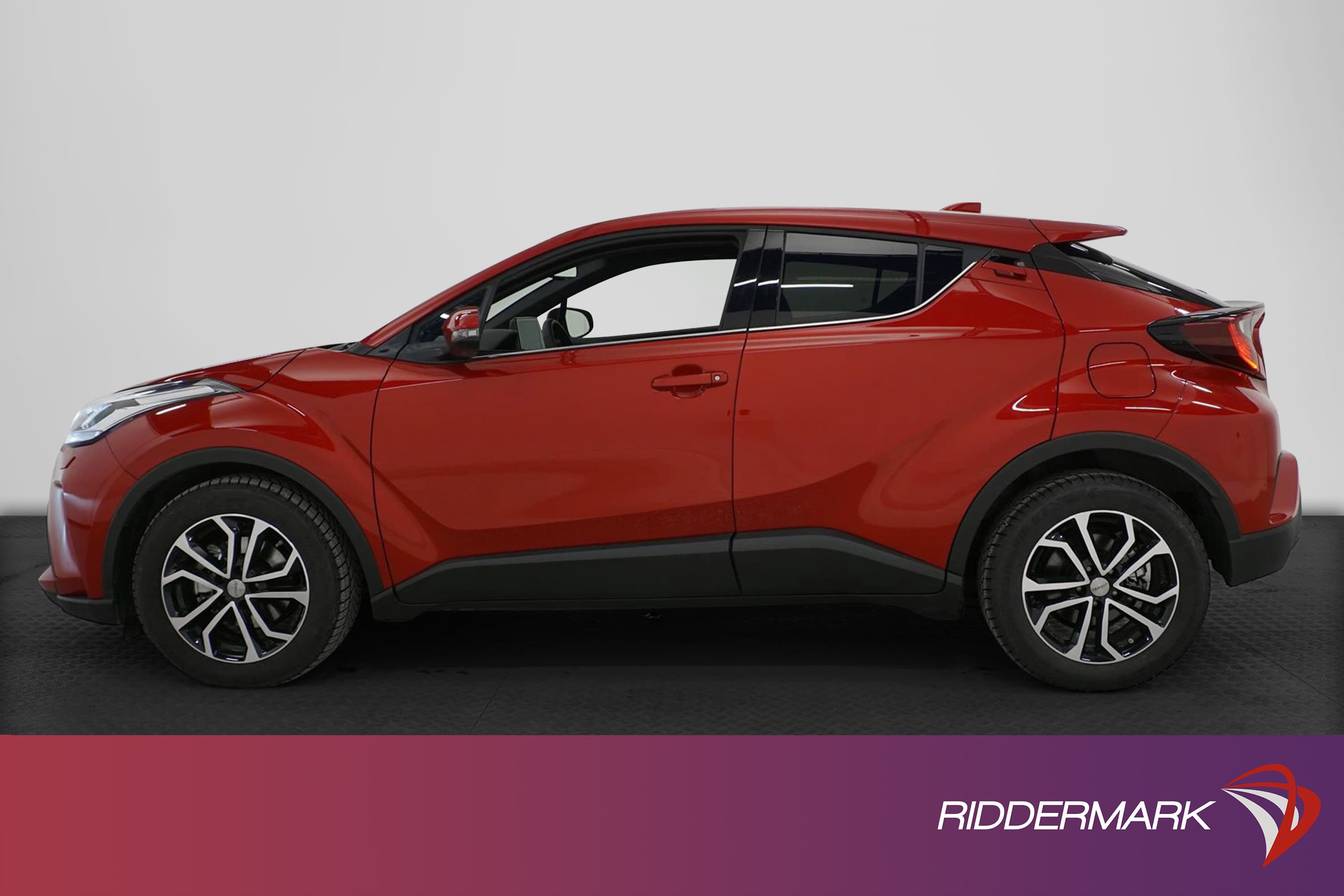 Toyota C-HR Hybrid CVT 122hk Navi B-Kamera Adaptiv 0,39L/mil