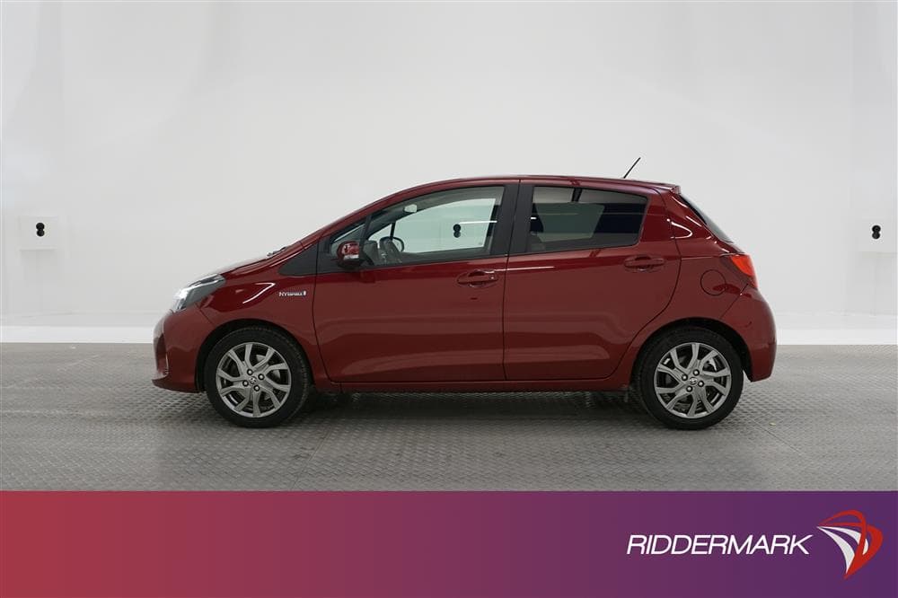 Toyota Yaris 1.5 Hybrid 101hk B-Kam