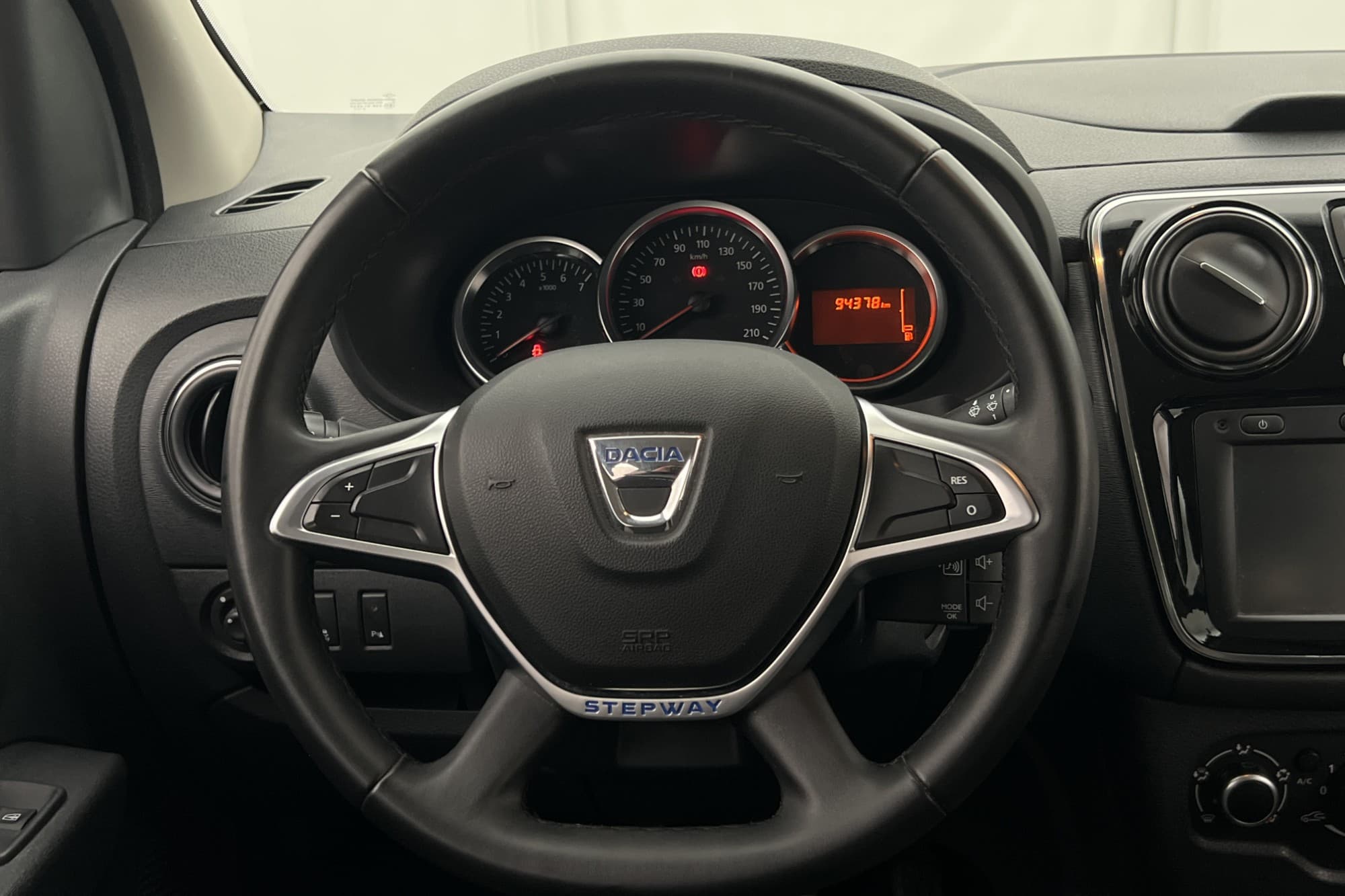 Dacia Lodgy Stepway TCe 115hk 7-Sits Kamera Navi Dragkrok