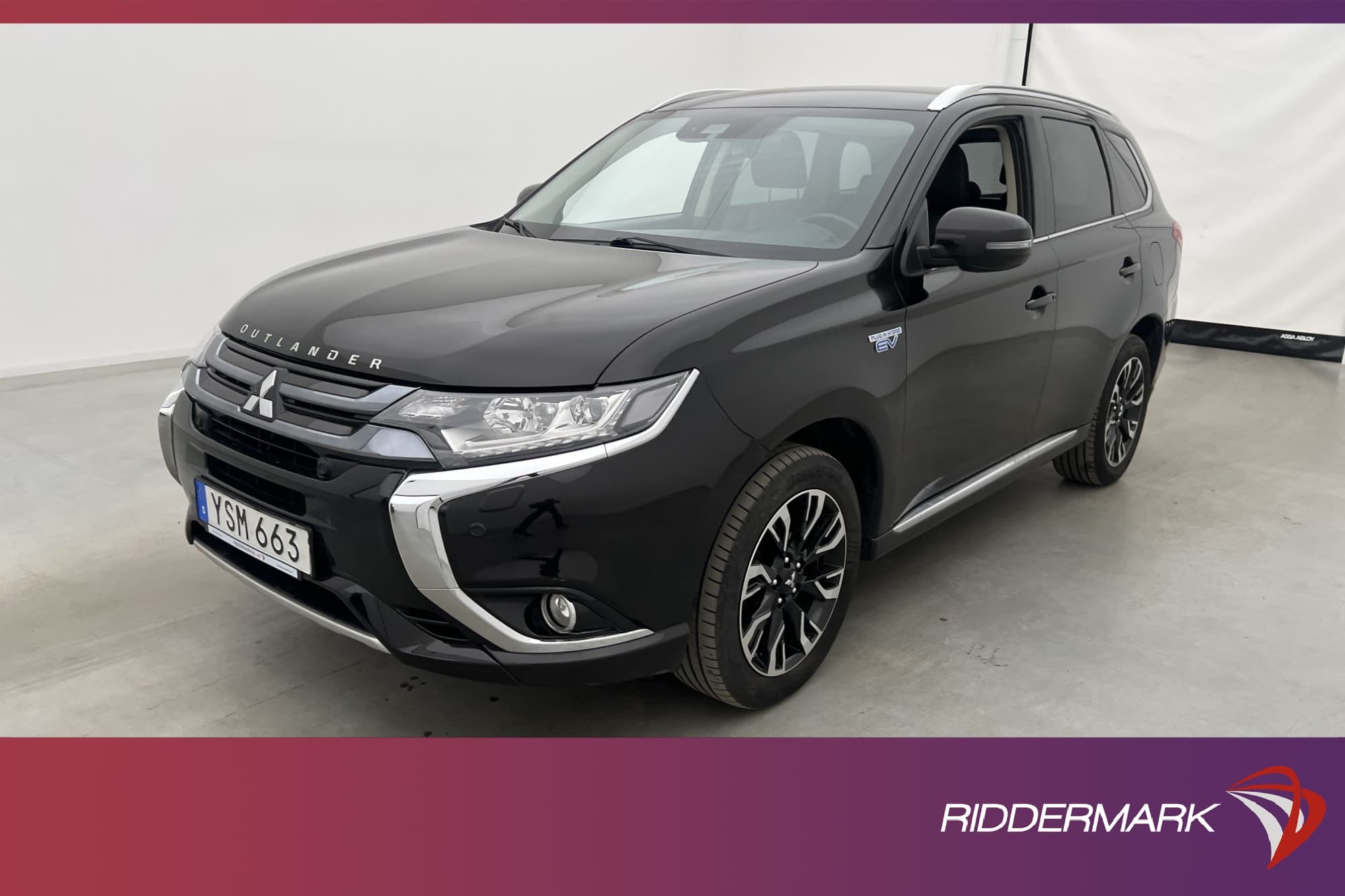 Mitsubishi Outlander PHEV 4WD 203hk