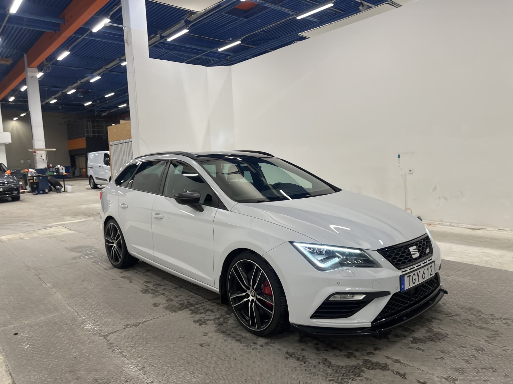 SEAT Leon Cupra ST 4D 300hk